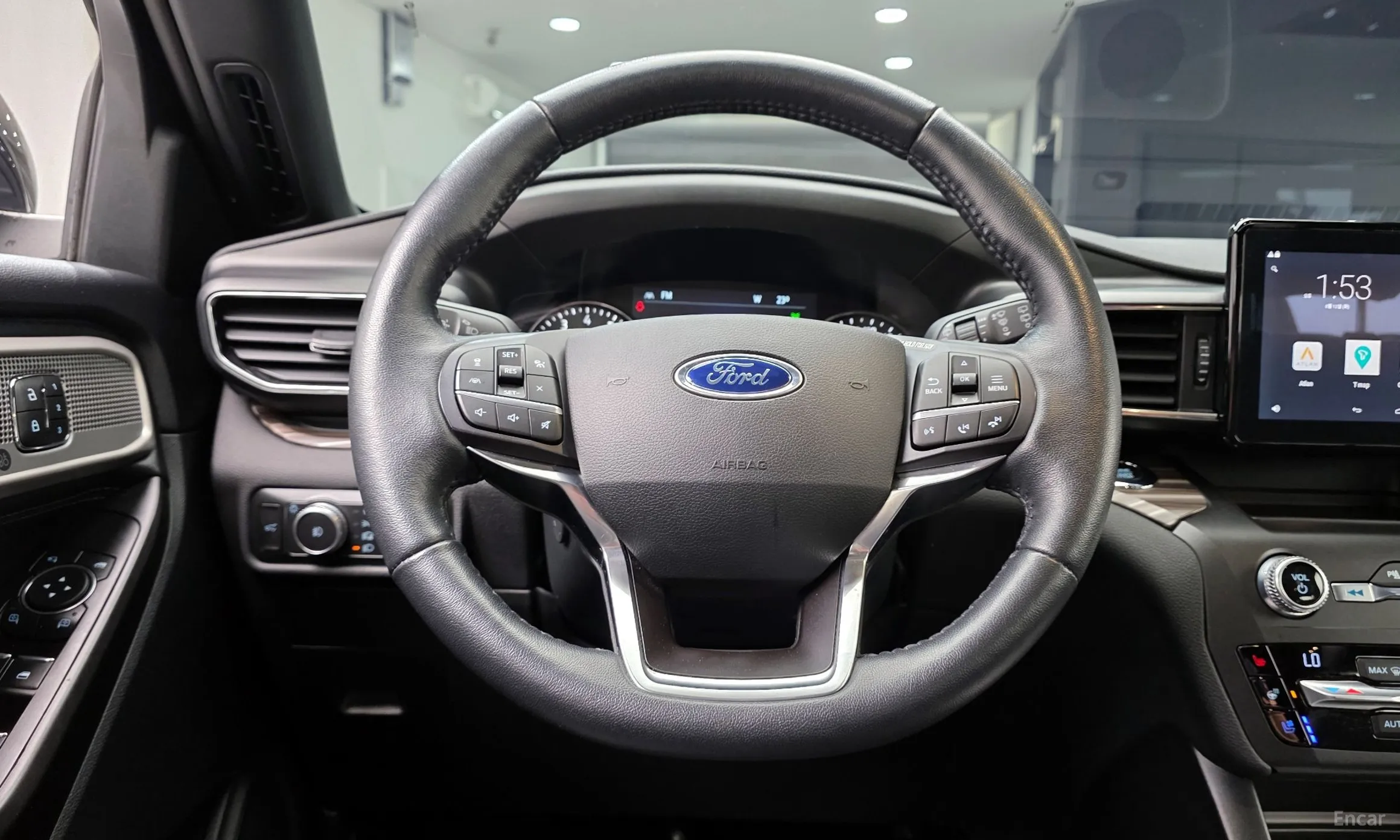 Ford Explorer 6th Generation превью 13