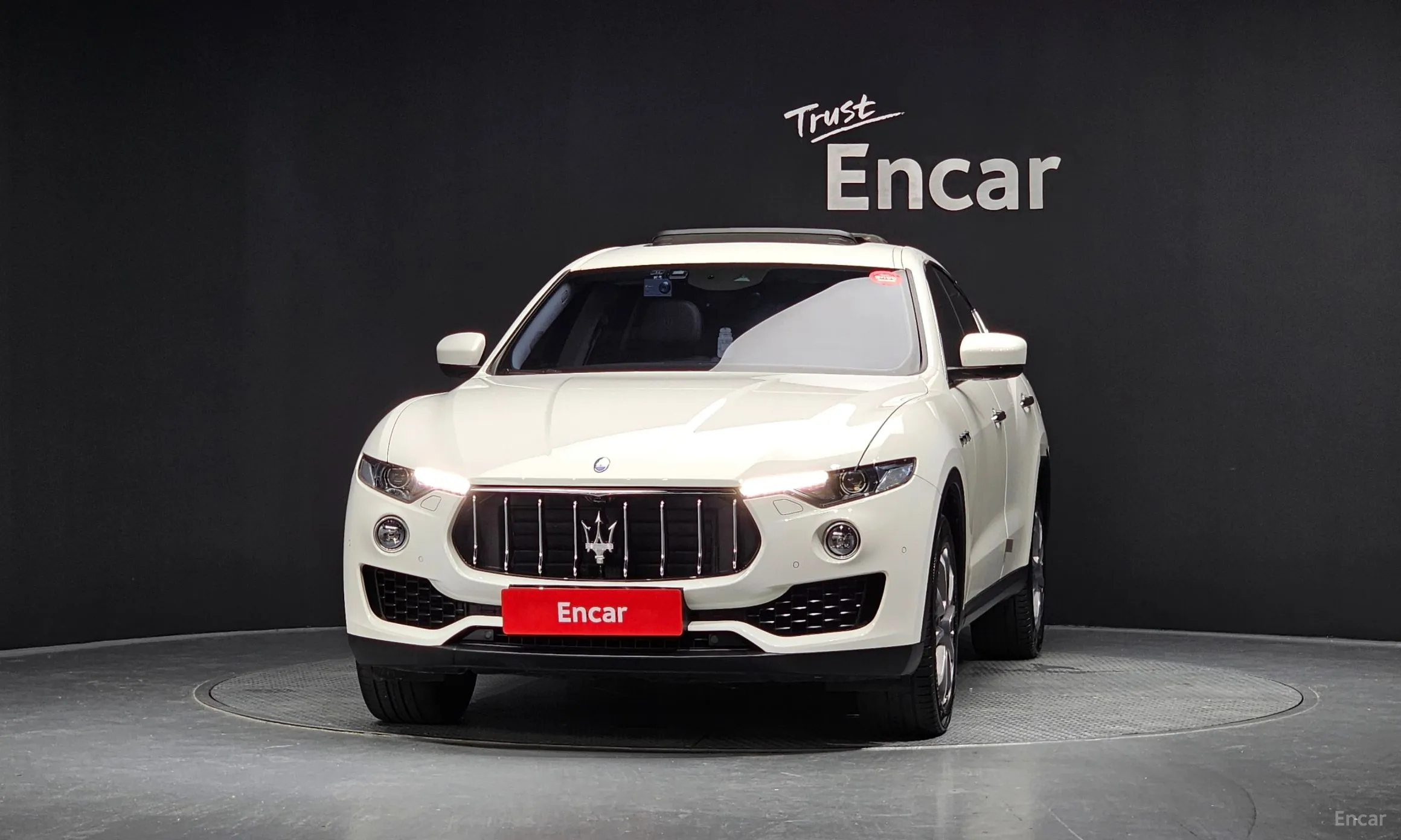 Maserati Levante превью 3