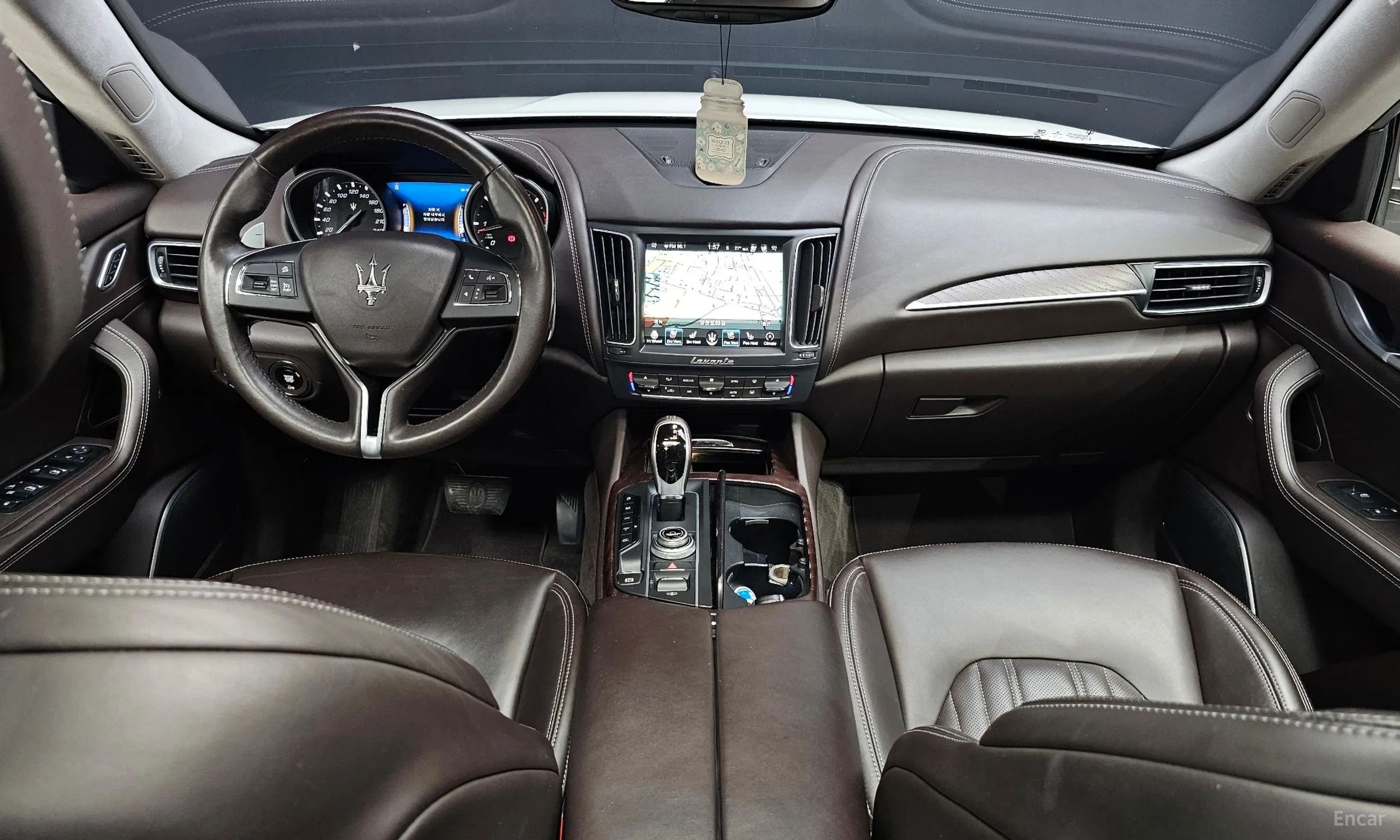 Maserati Levante превью 7