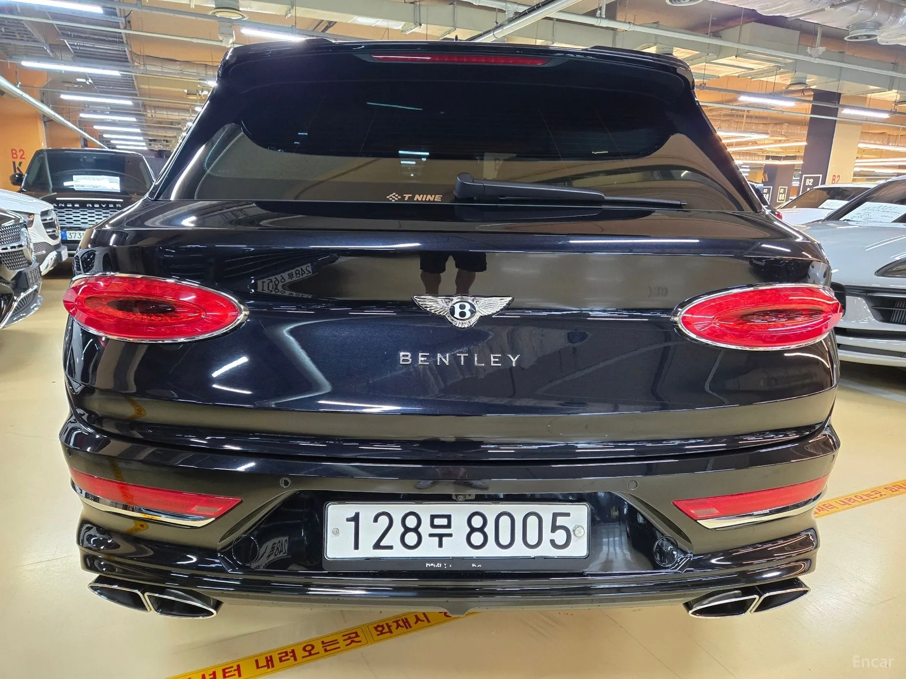 Bentley Bentayga превью 13