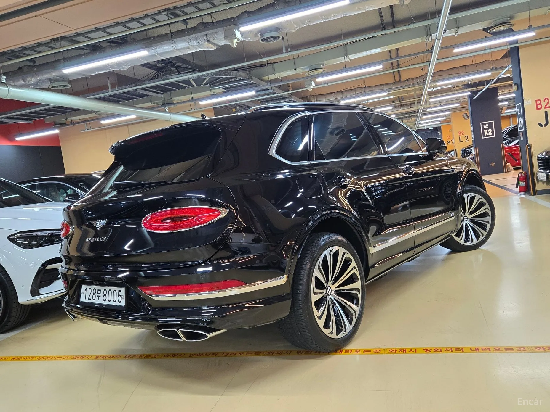 Bentley Bentayga превью 18