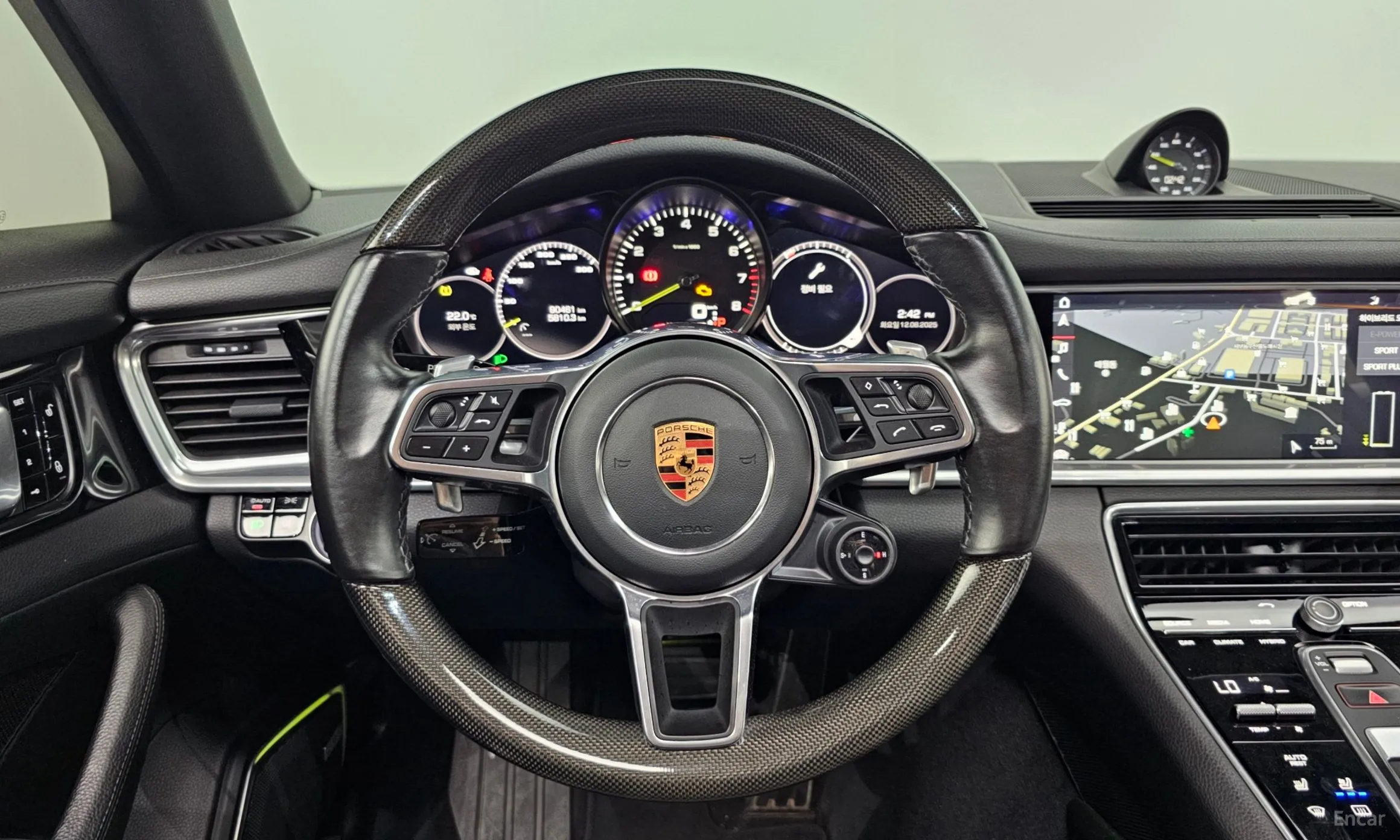 Porsche Panamera (971) превью 13