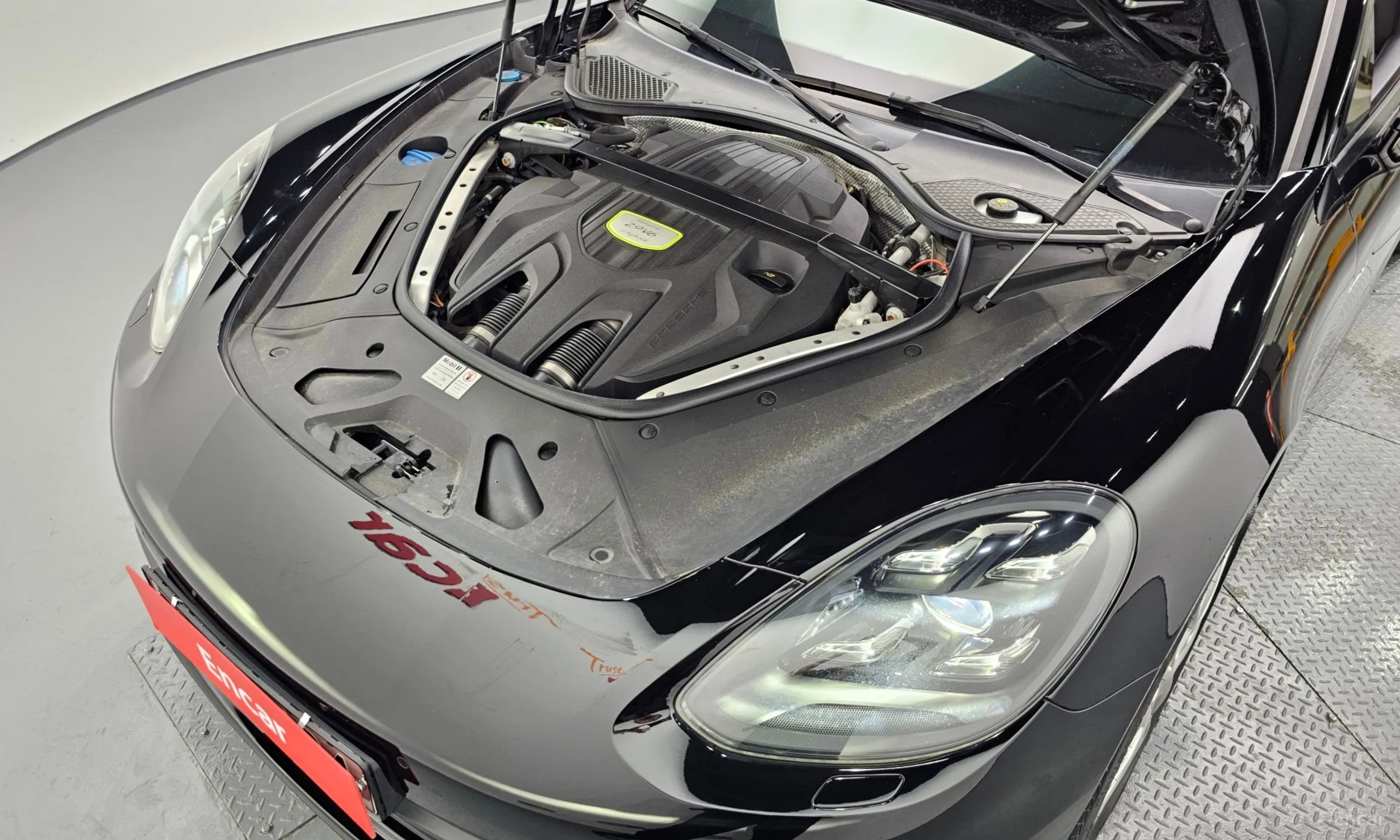 Porsche Panamera (971) превью 6