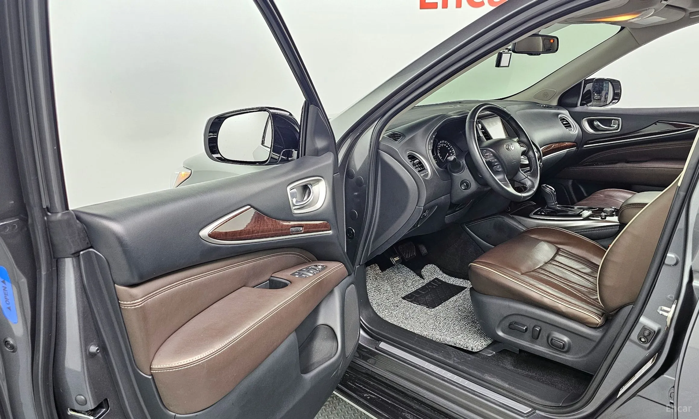 Infiniti QX60 превью 10
