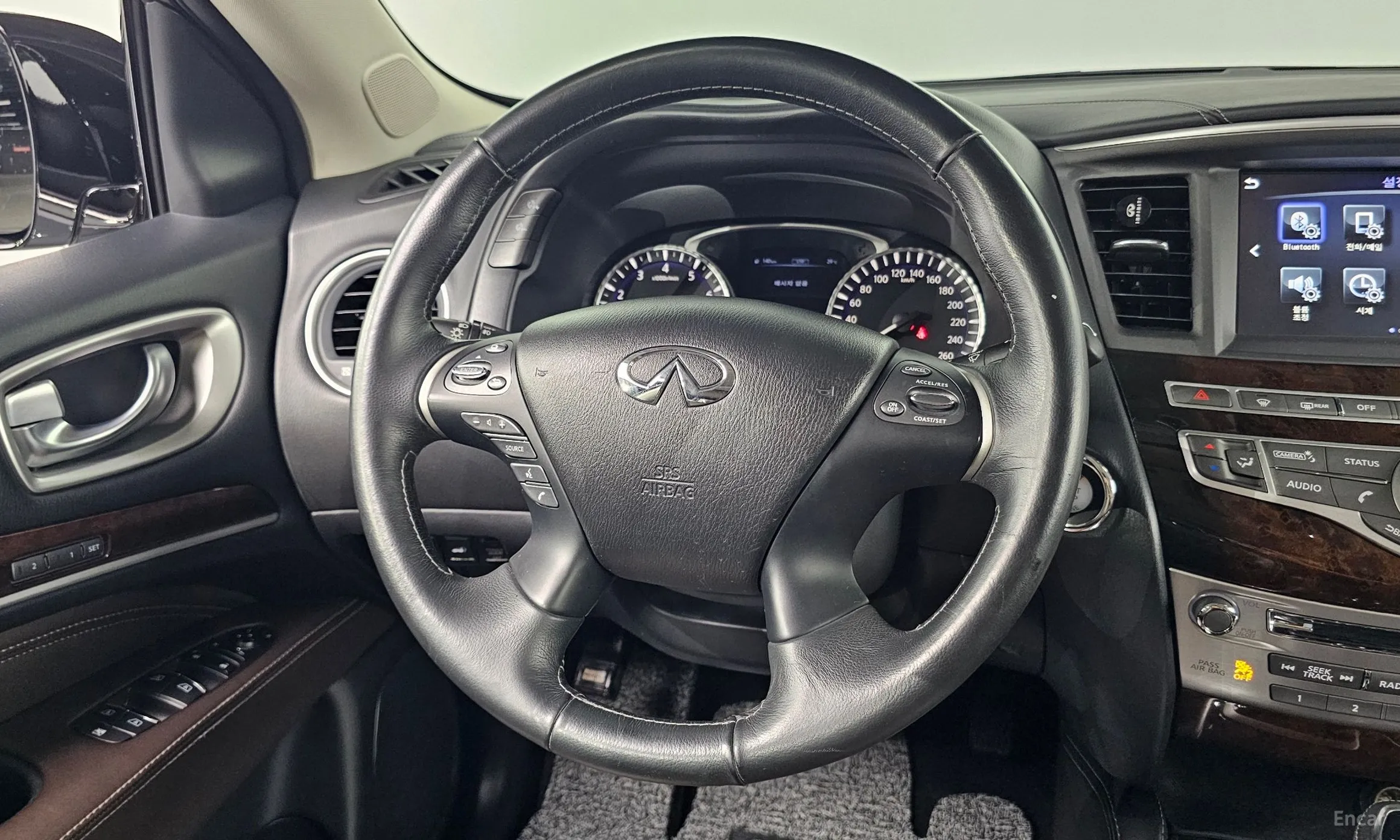 Infiniti QX60 превью 16
