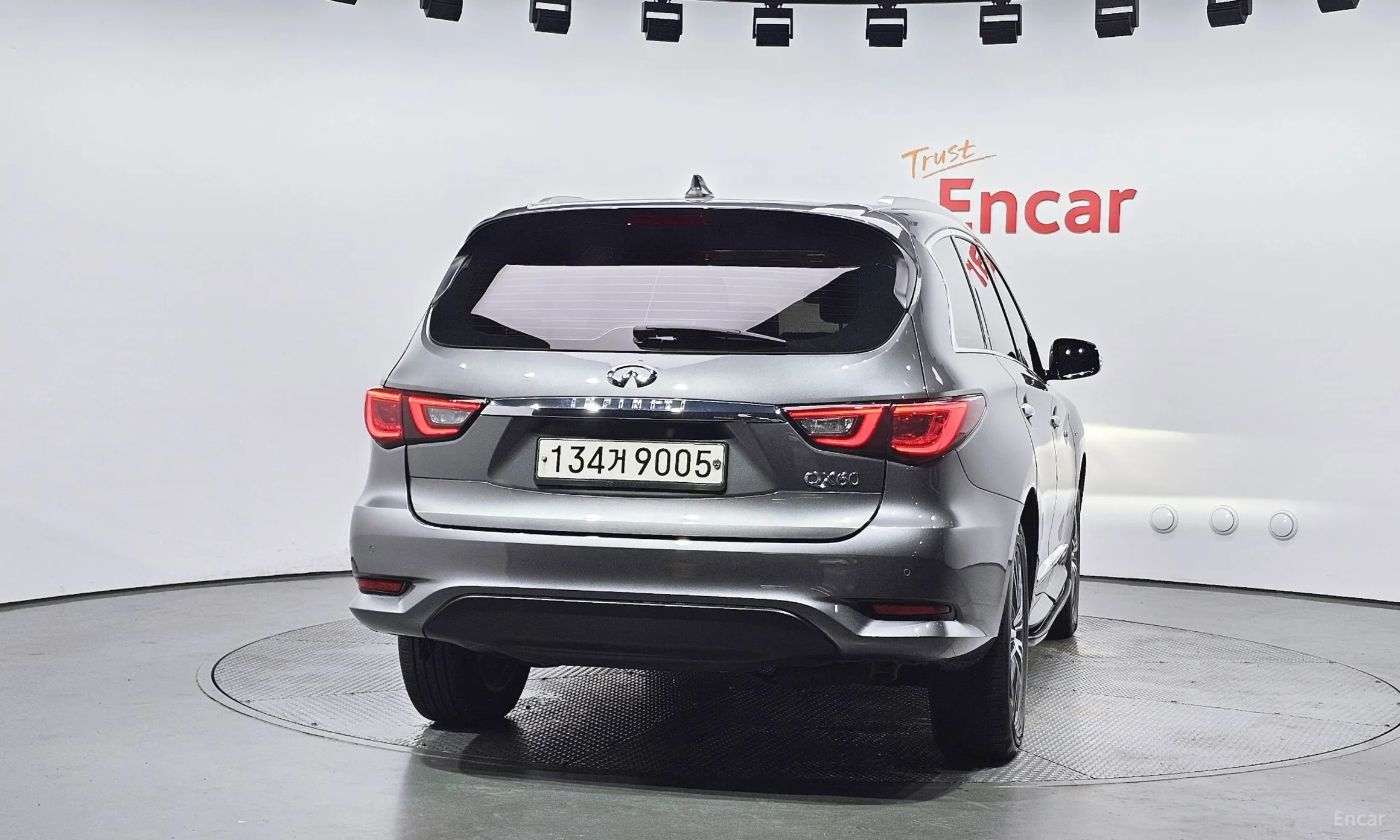 Infiniti QX60 превью 4