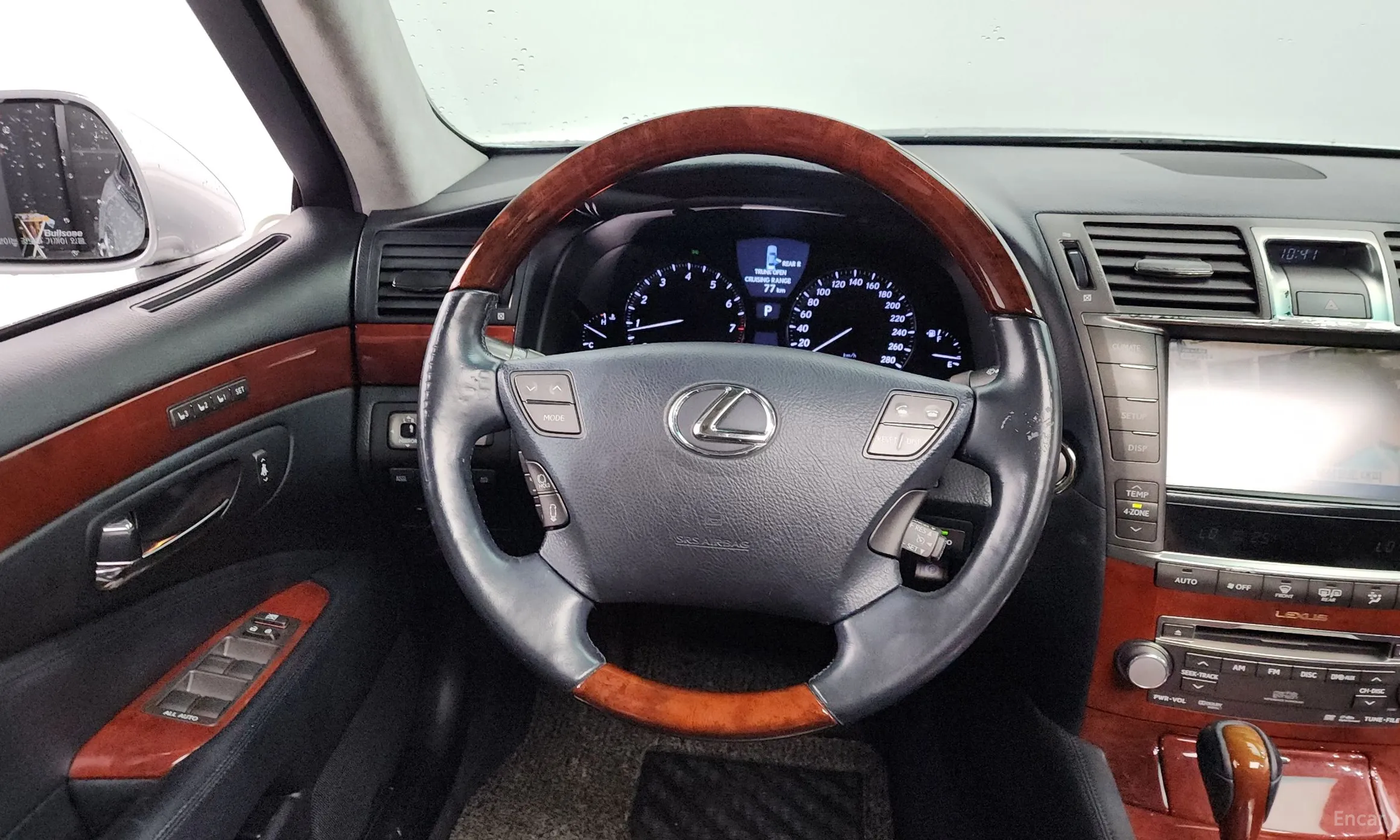 Lexus LS460 превью 13
