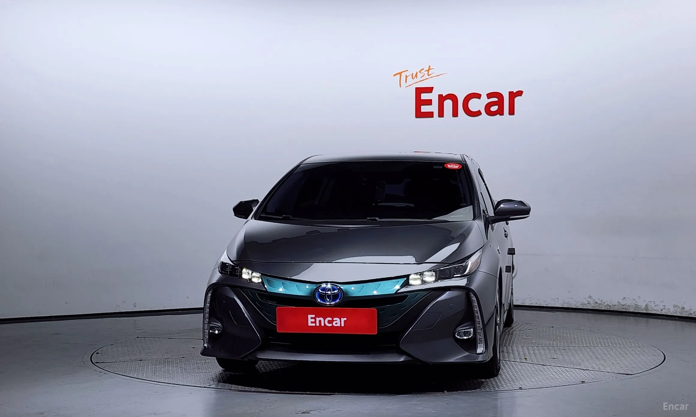 Toyota Prius Prime превью 3