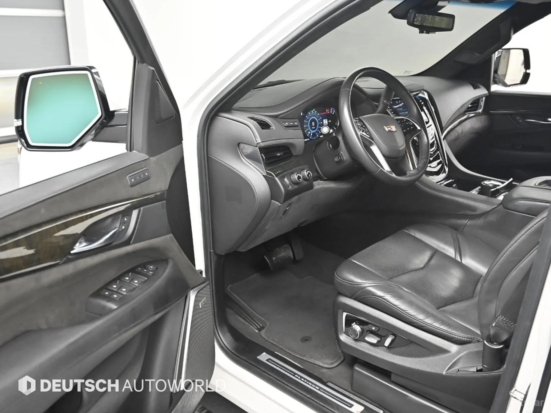 Cadillac Escalade превью 11