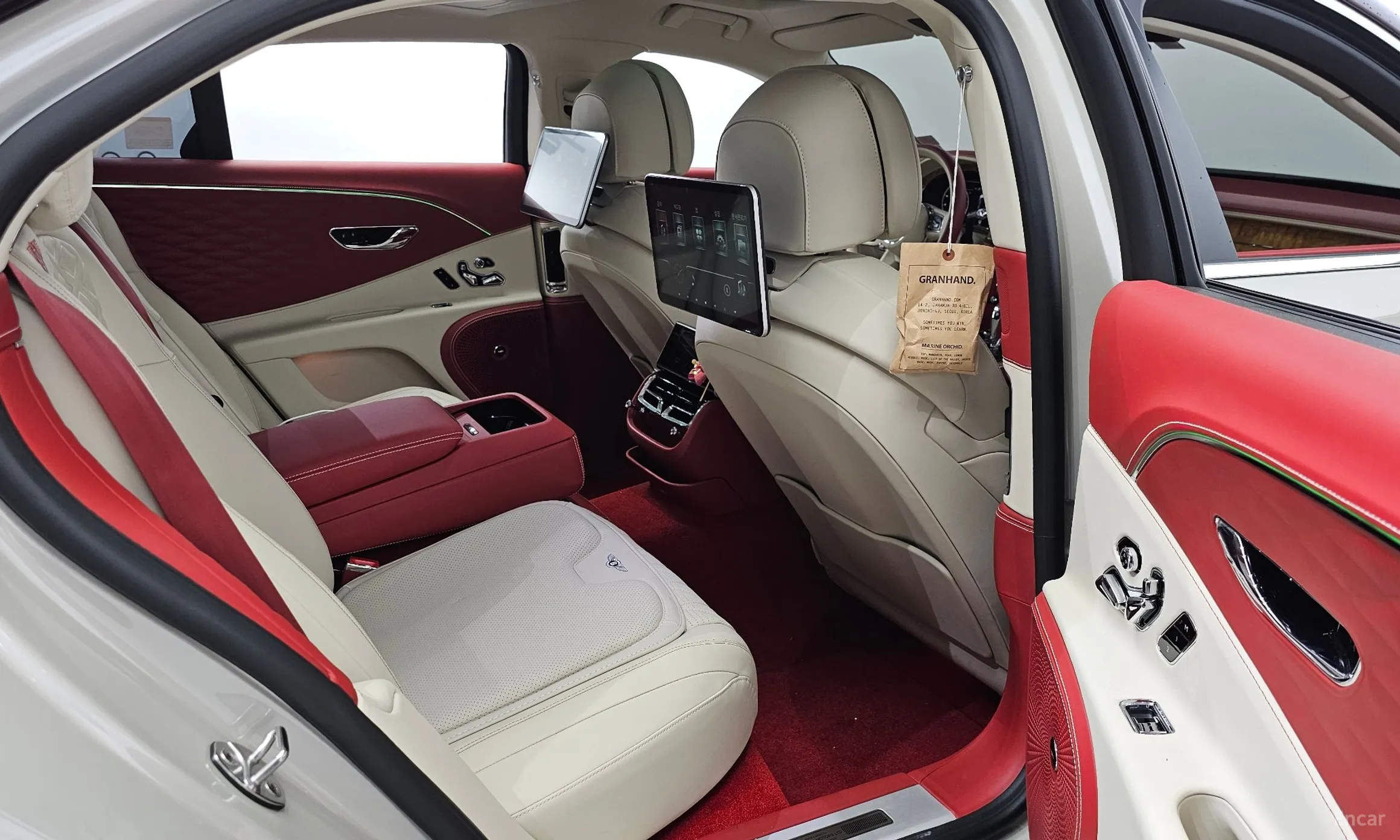 Bentley Flying Spur 3rd Generation превью 12