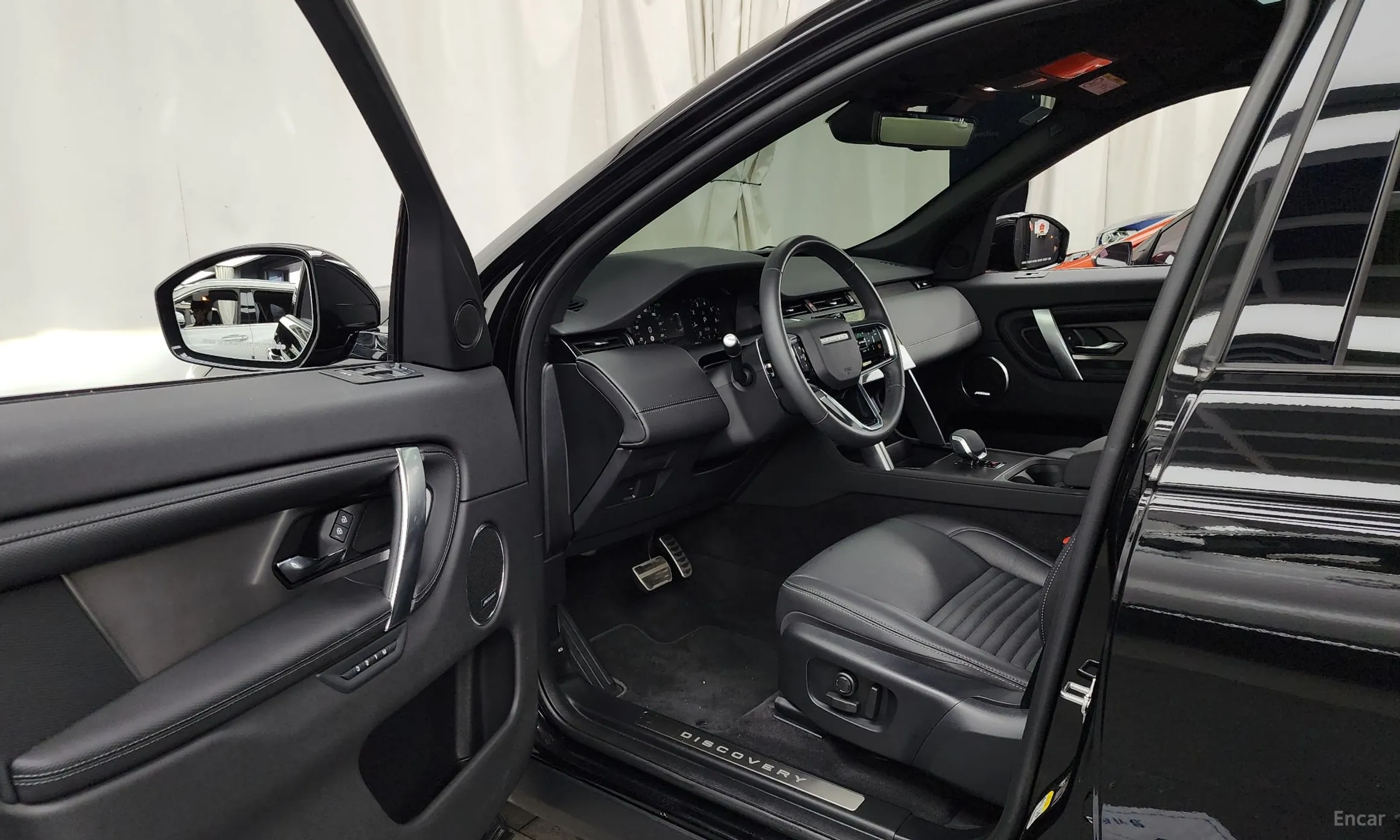 Land Rover Discovery Sports превью 10