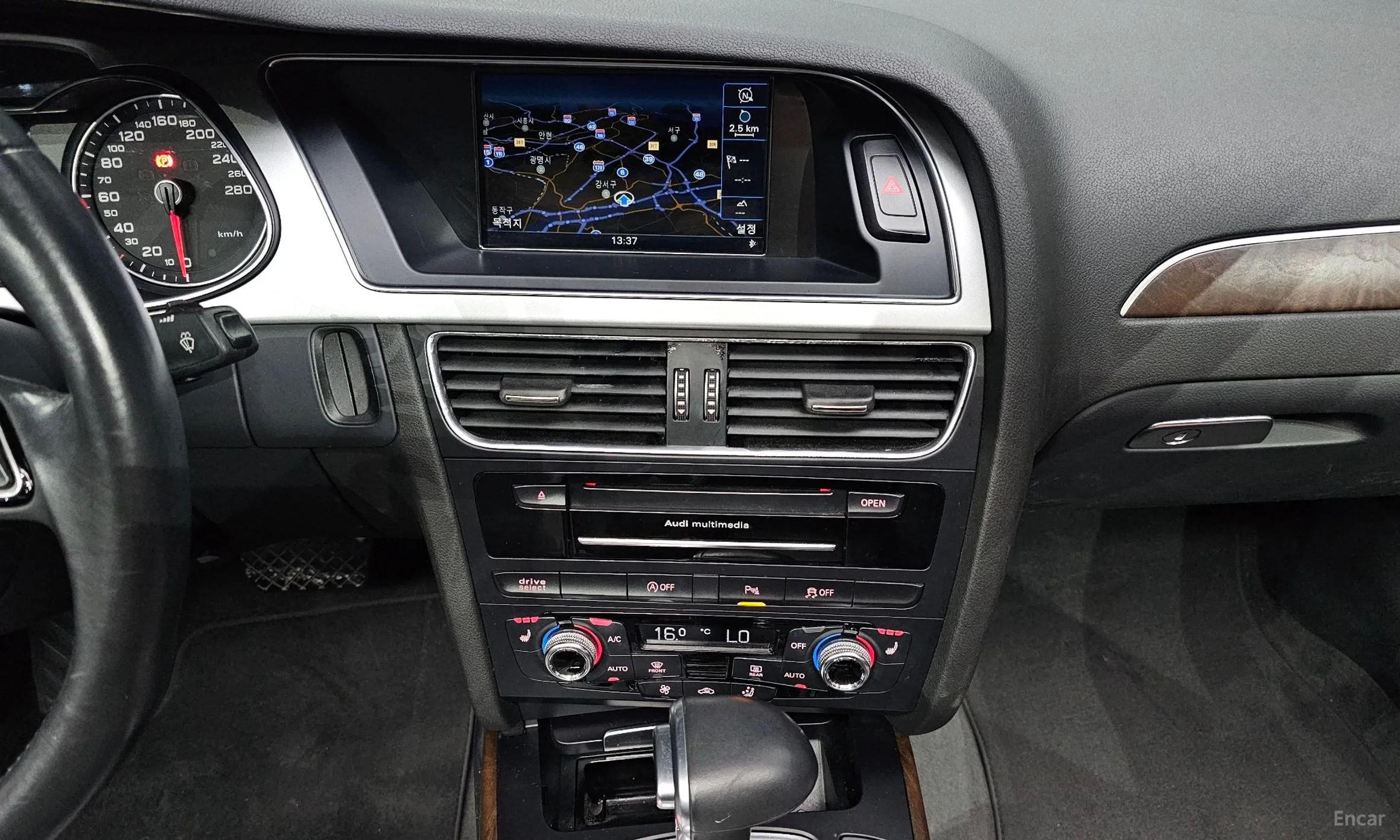 Audi New A4 превью 14