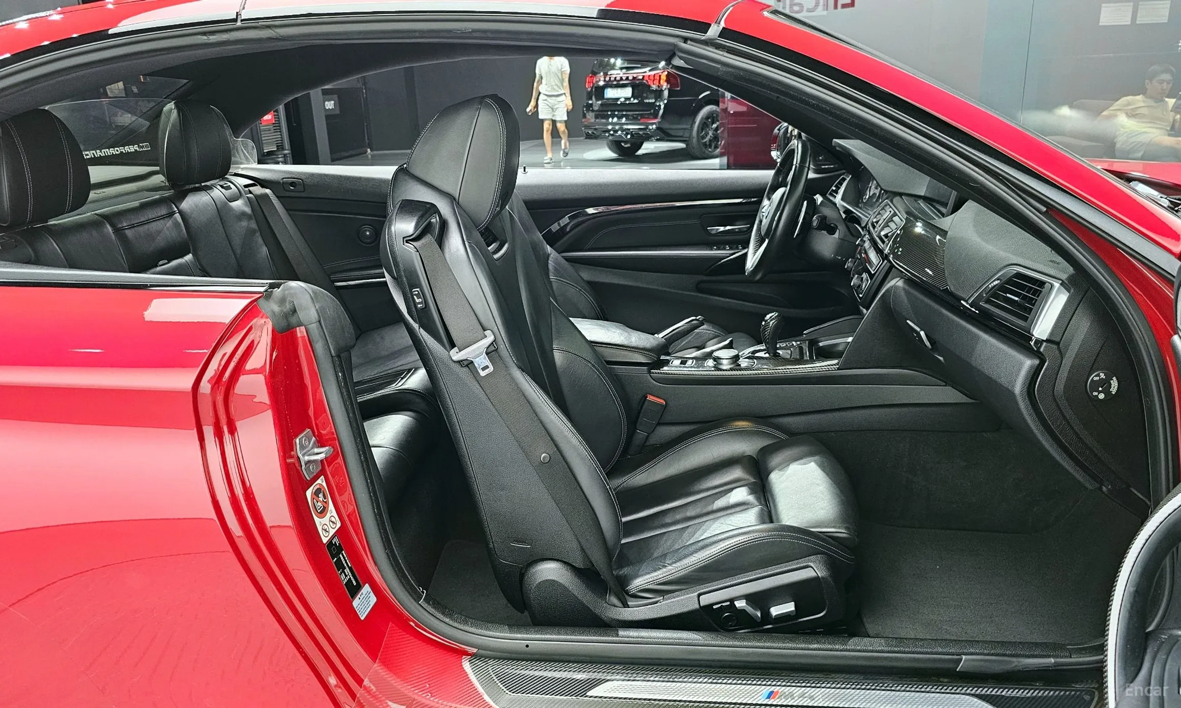 BMW M4 (F82) превью 10