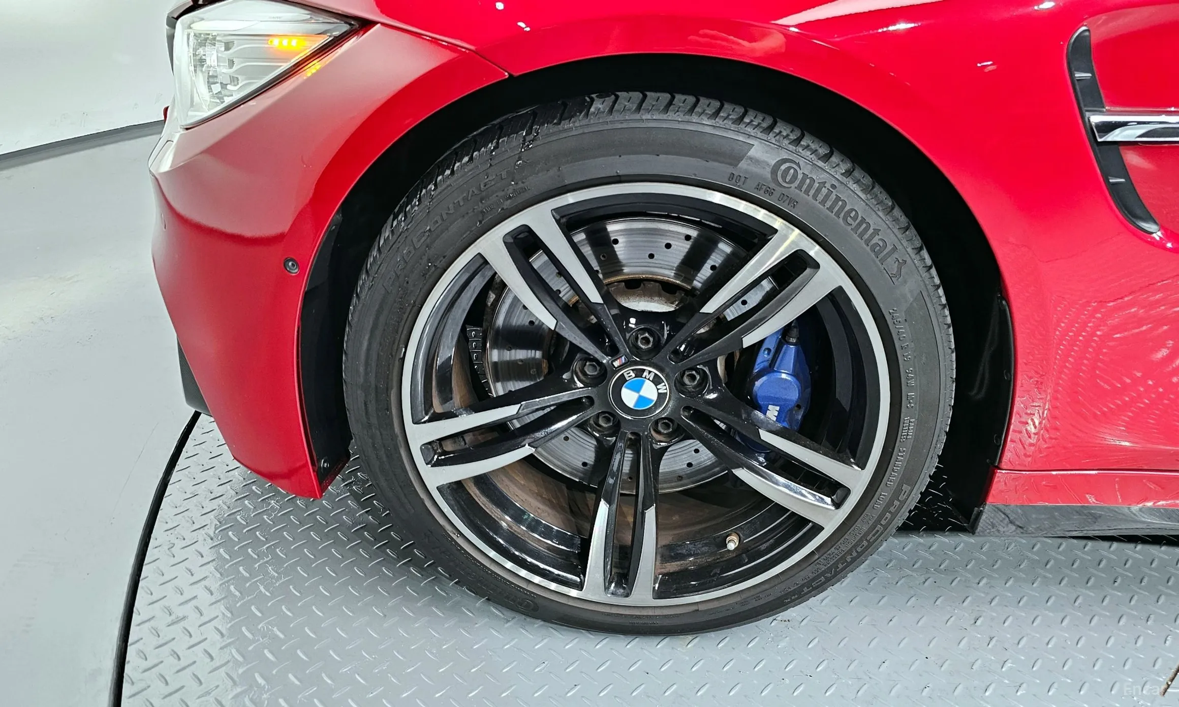BMW M4 (F82) превью 5