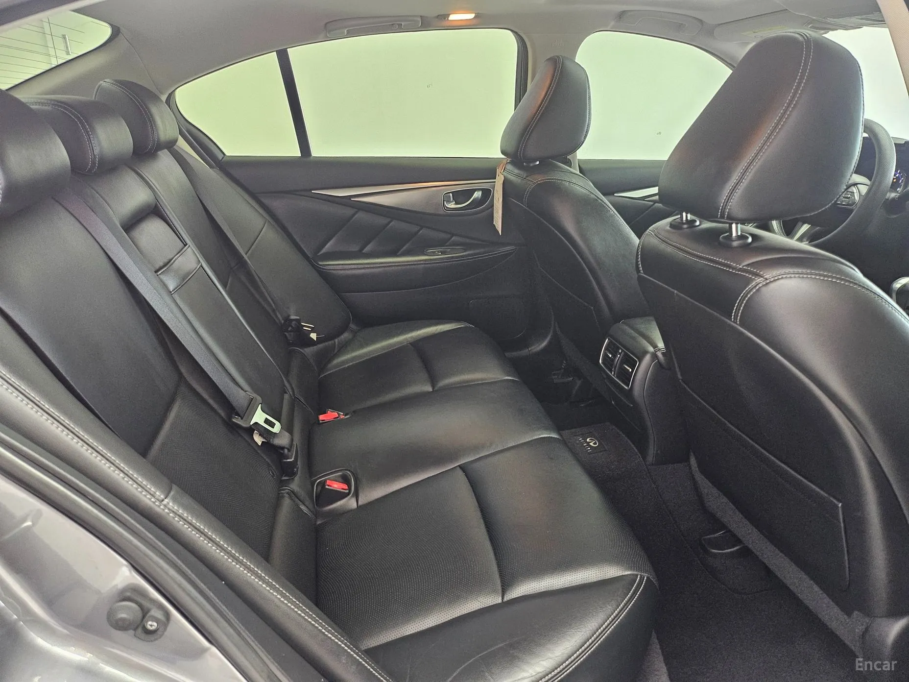 Infiniti Q50 превью 12