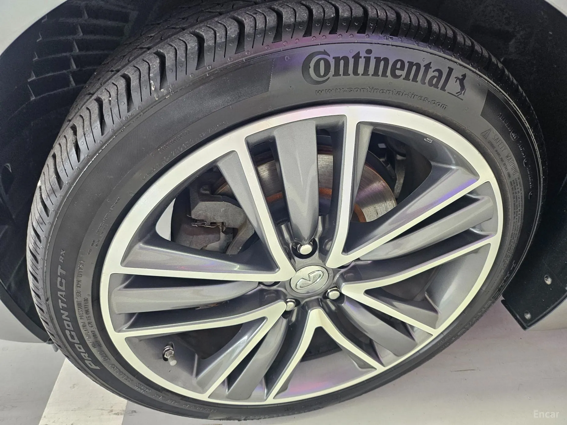 Infiniti Q50 превью 19