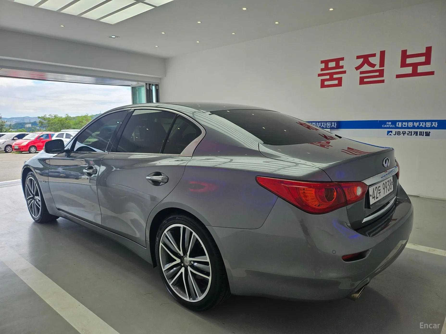 Infiniti Q50 превью 4