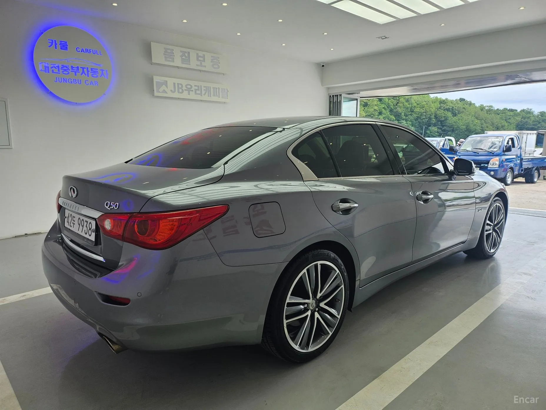 Infiniti Q50 превью 6