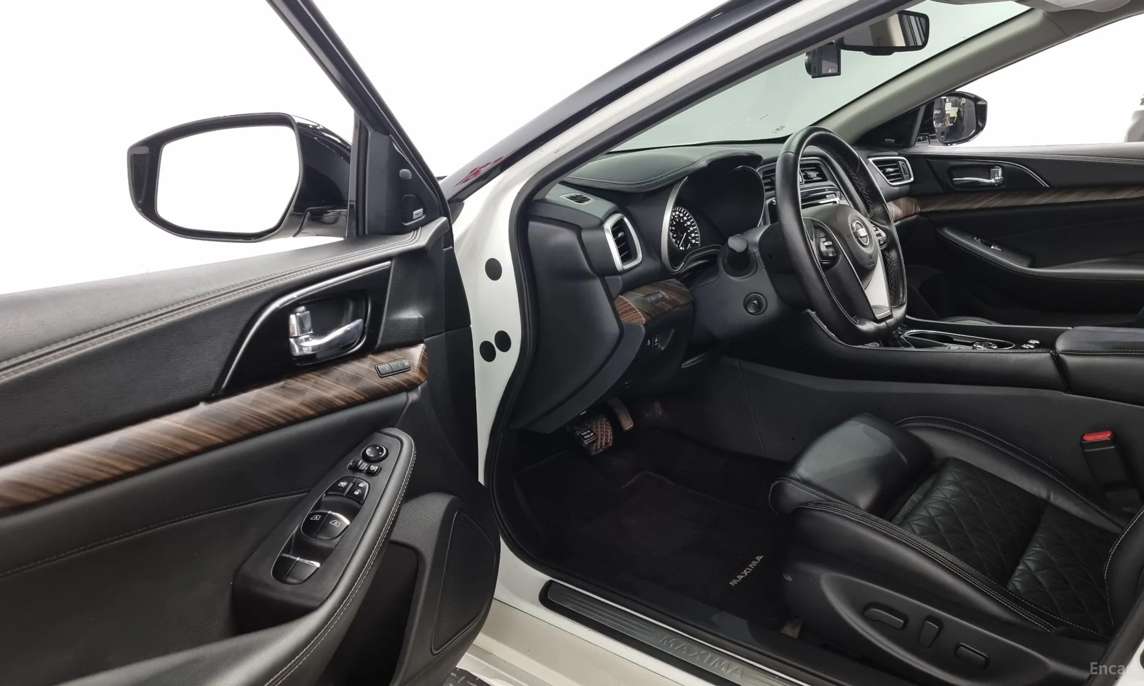Nissan Maxima (A36) превью 10