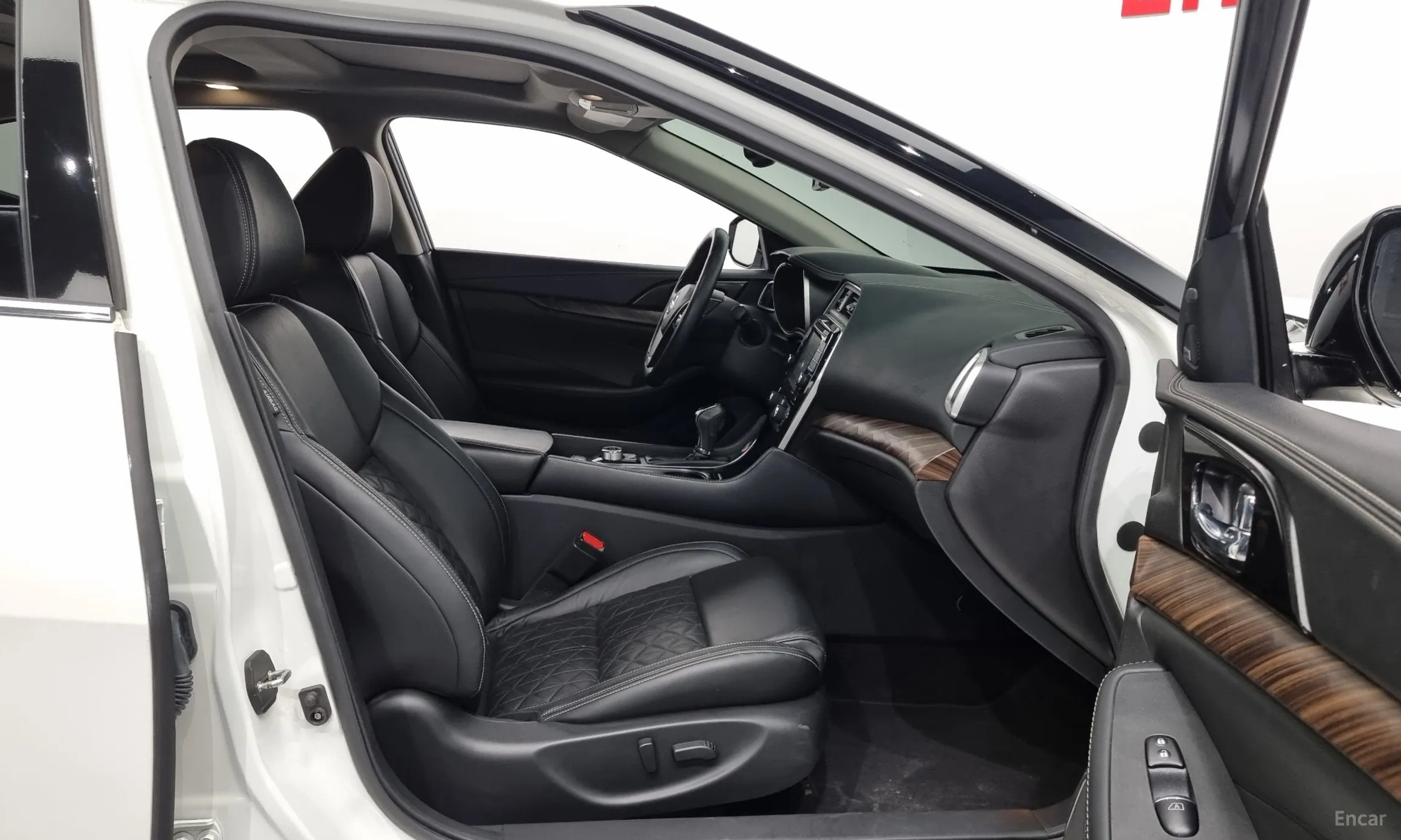 Nissan Maxima (A36) превью 11