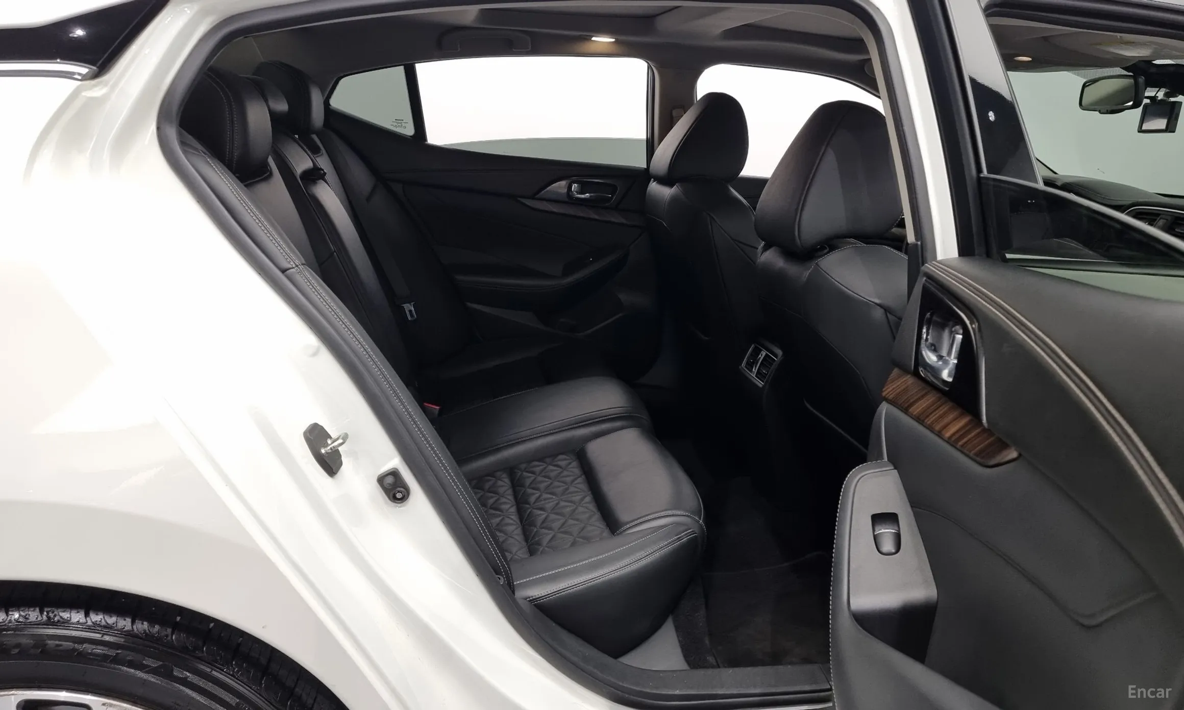 Nissan Maxima (A36) превью 12