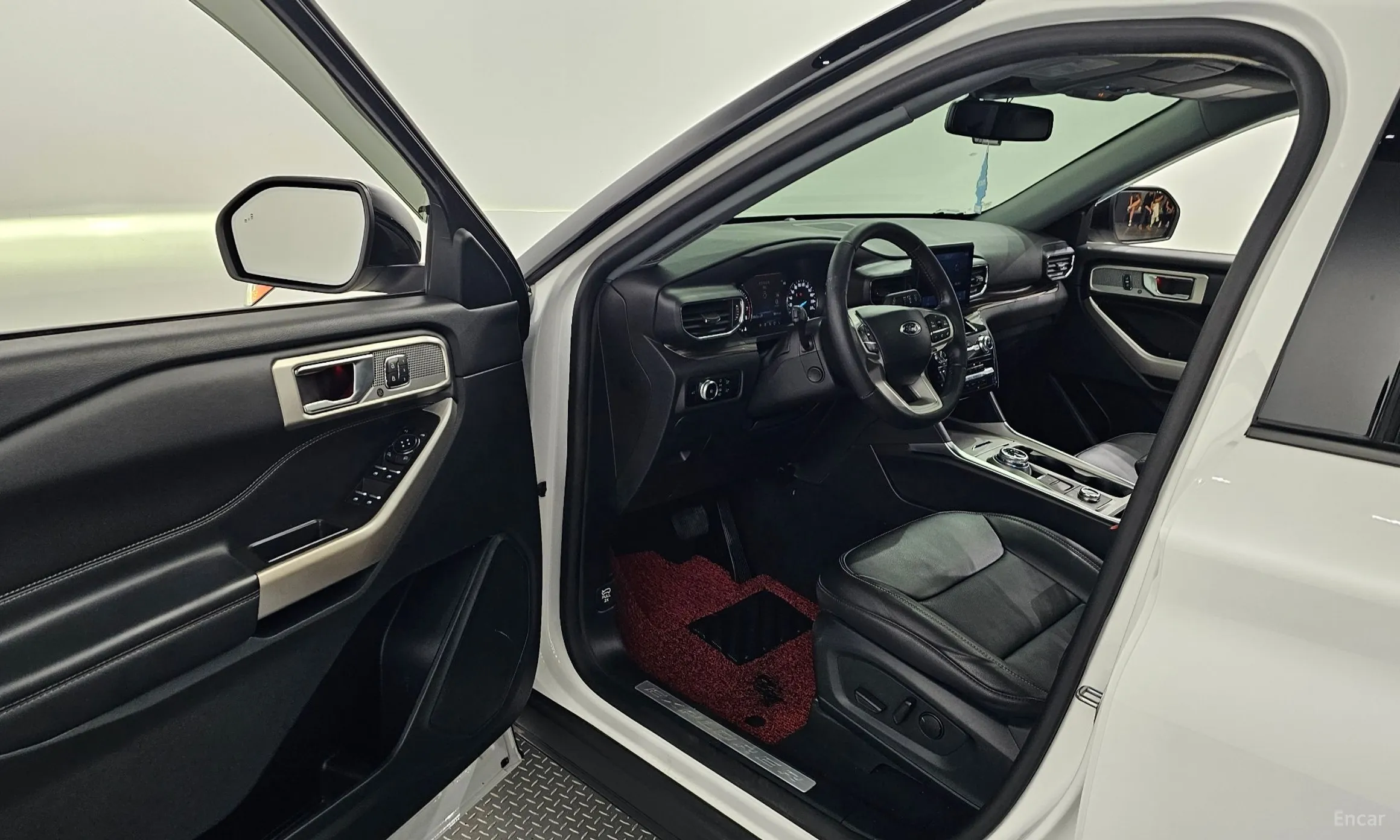 Ford Explorer 6th Generation превью 10