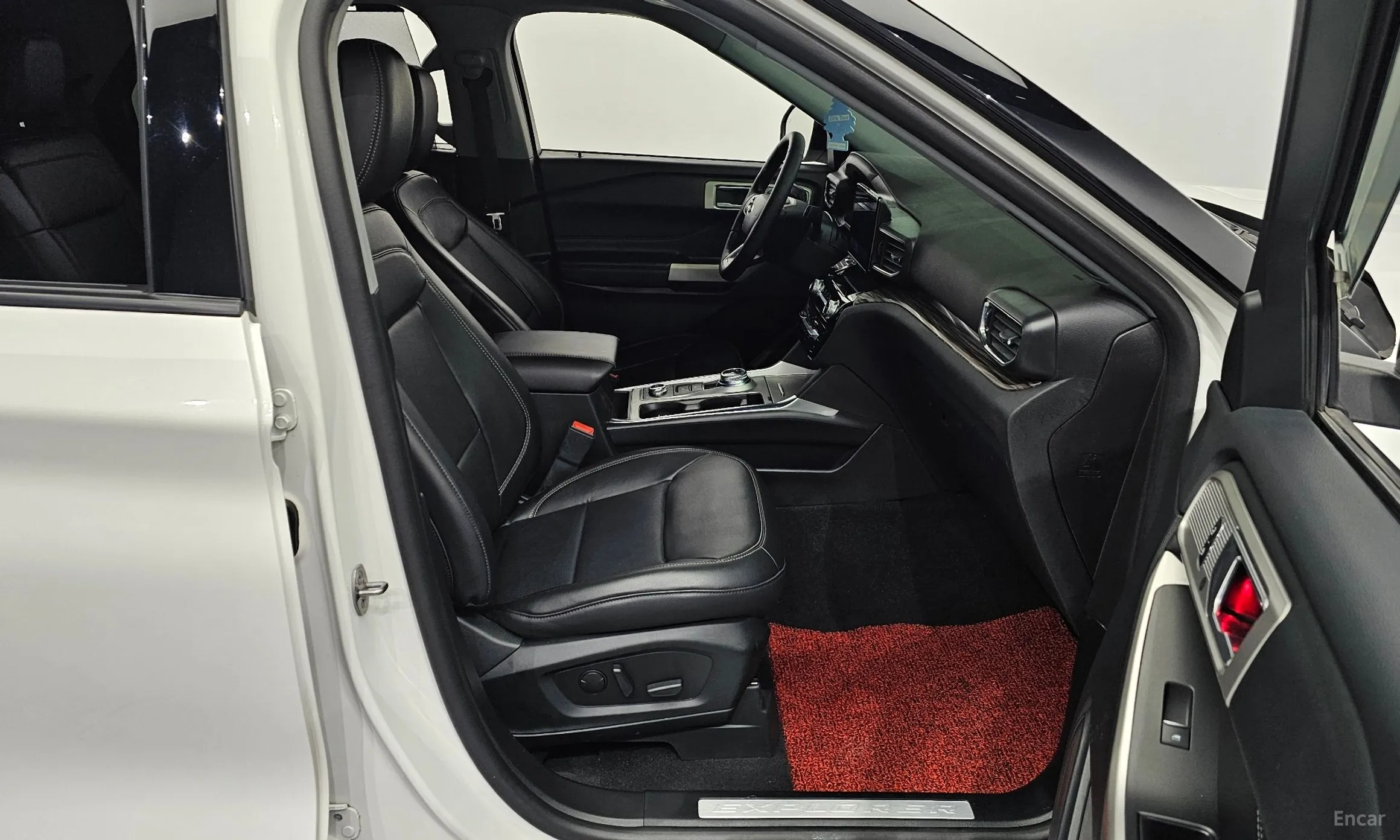 Ford Explorer 6th Generation превью 11