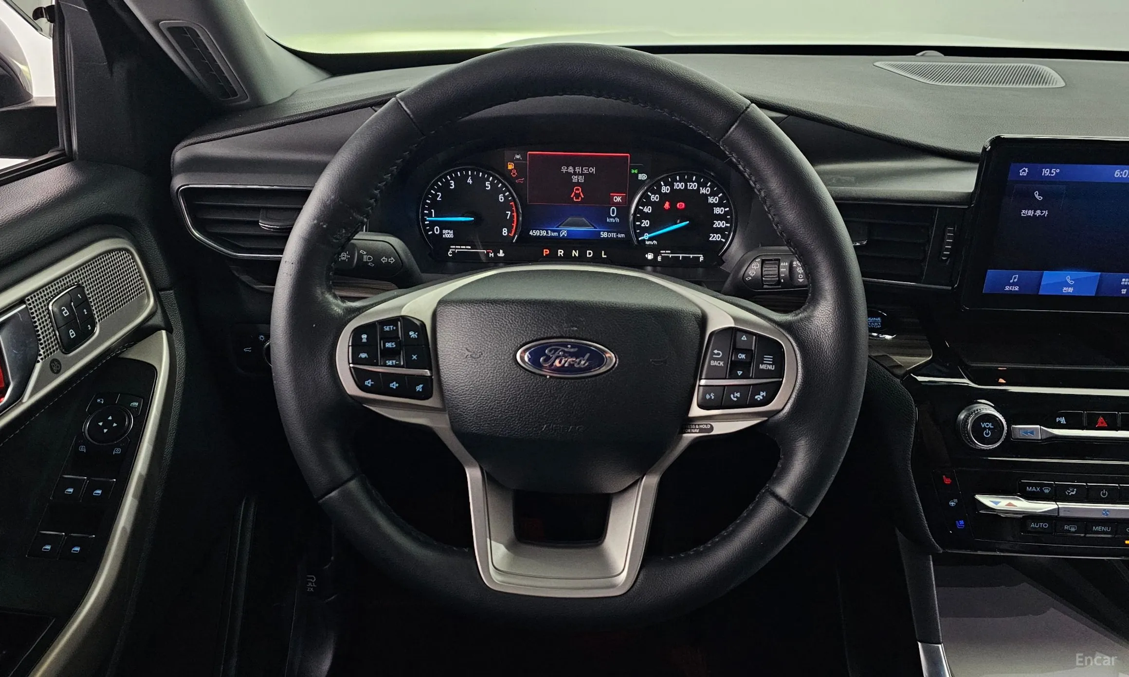 Ford Explorer 6th Generation превью 13