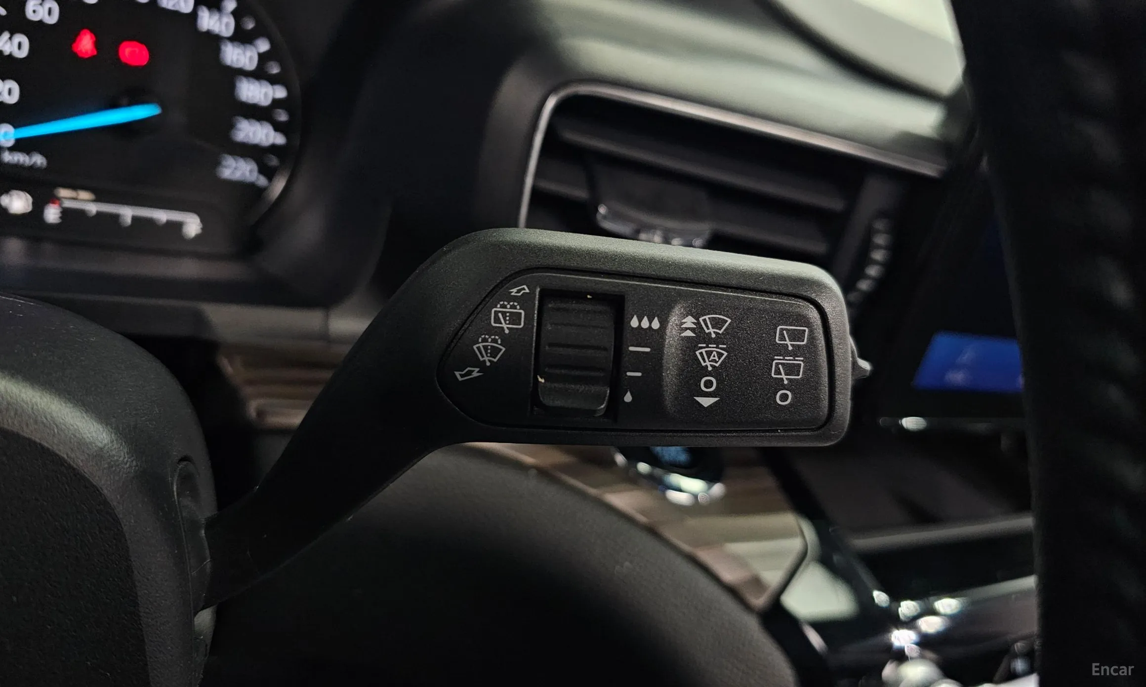 Ford Explorer 6th Generation превью 14