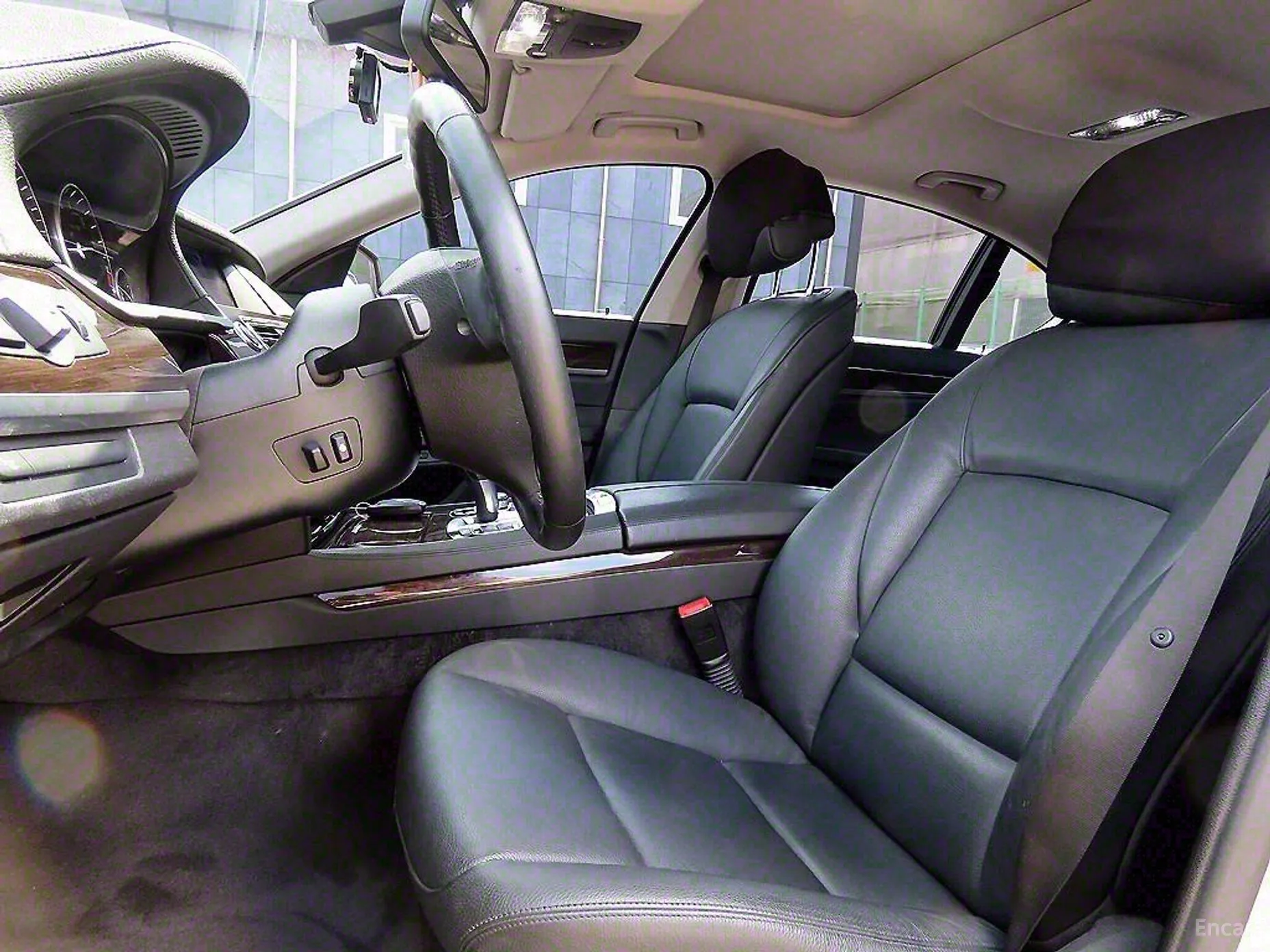 BMW 7 Series (F01) превью 5