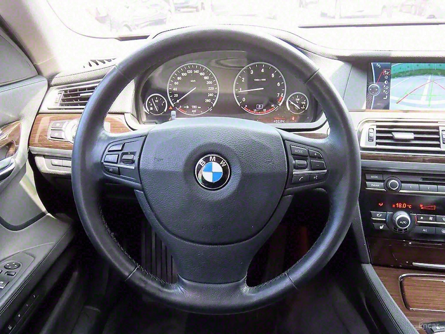 BMW 7 Series (F01) превью 7