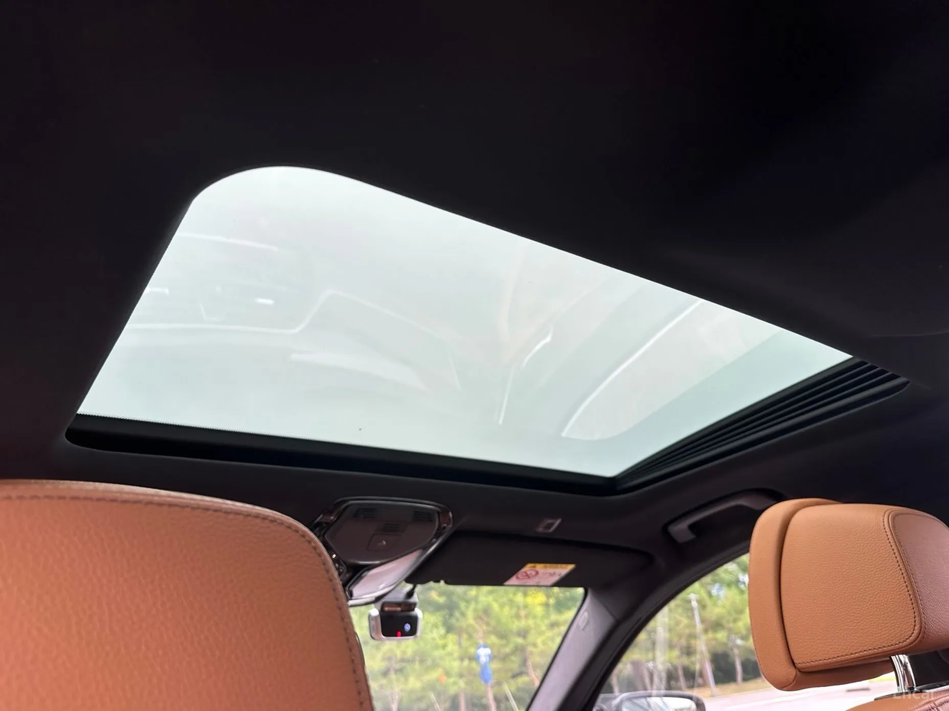 BMW 5 Series (G30) превью 17