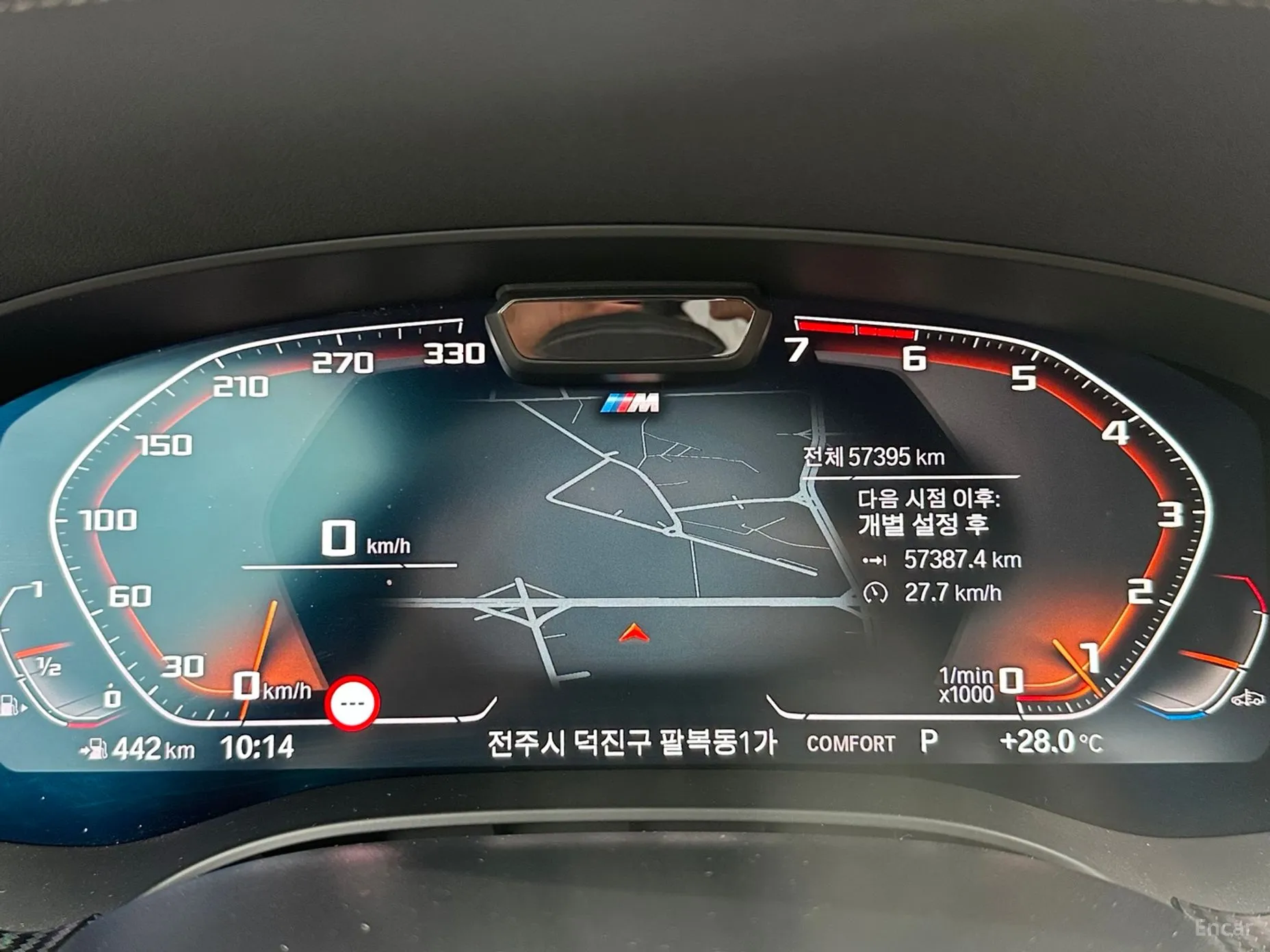 BMW 5 Series (G30) превью 8