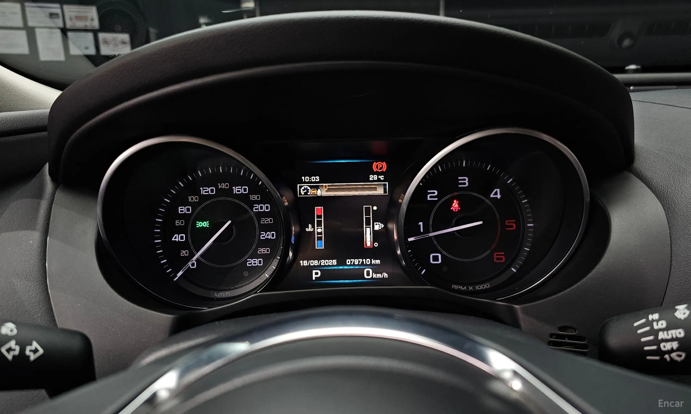 Jaguar XE превью 8
