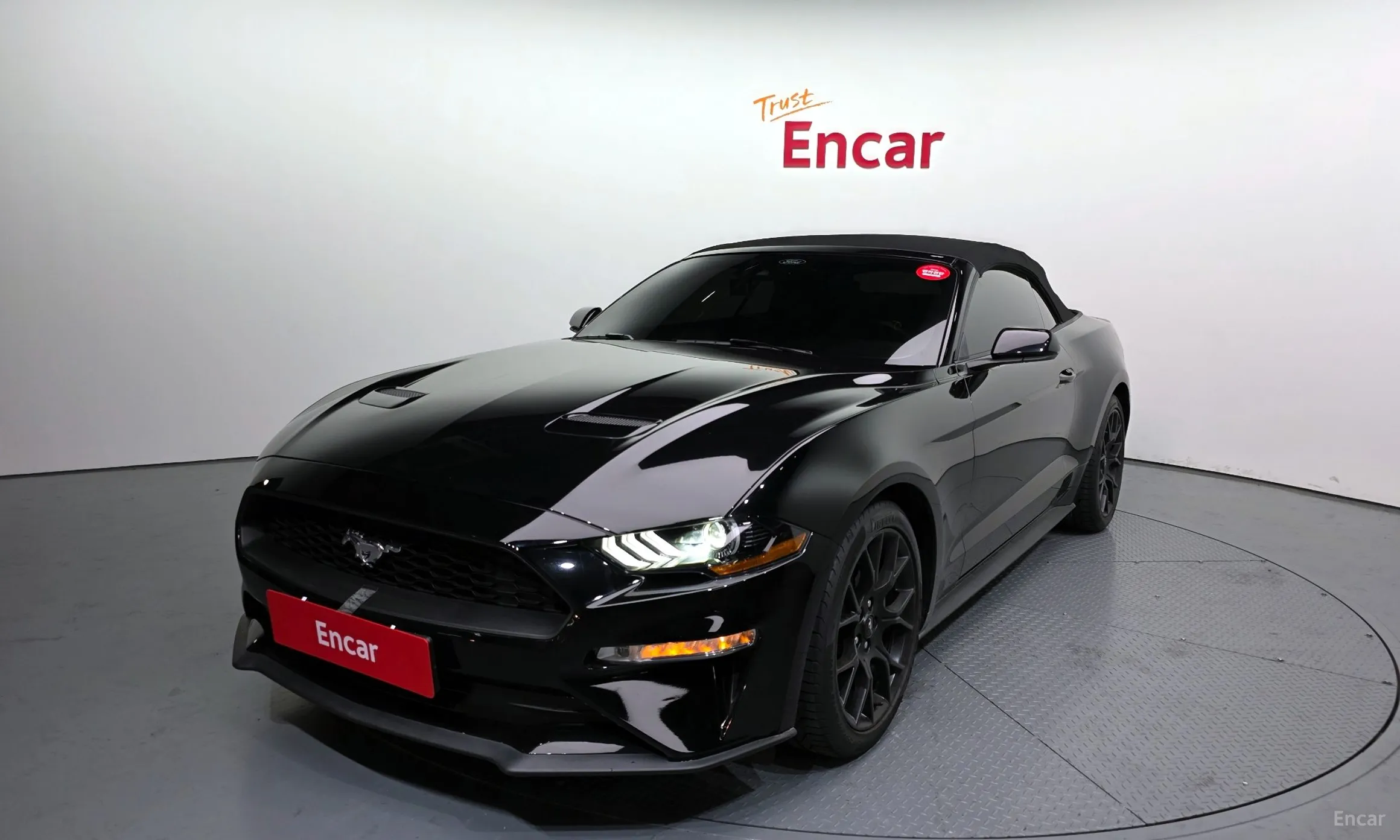 Ford Mustang превью 20
