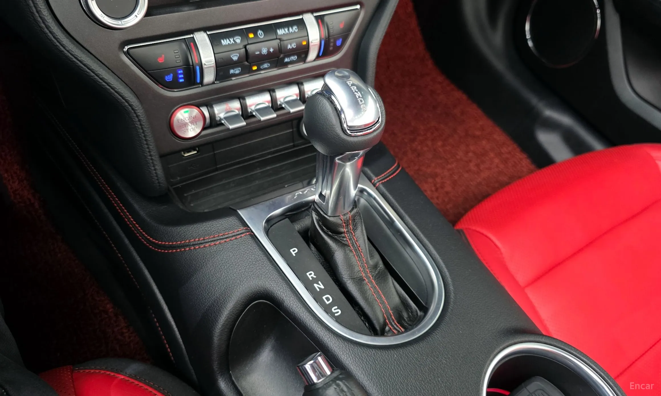 Ford Mustang превью 9