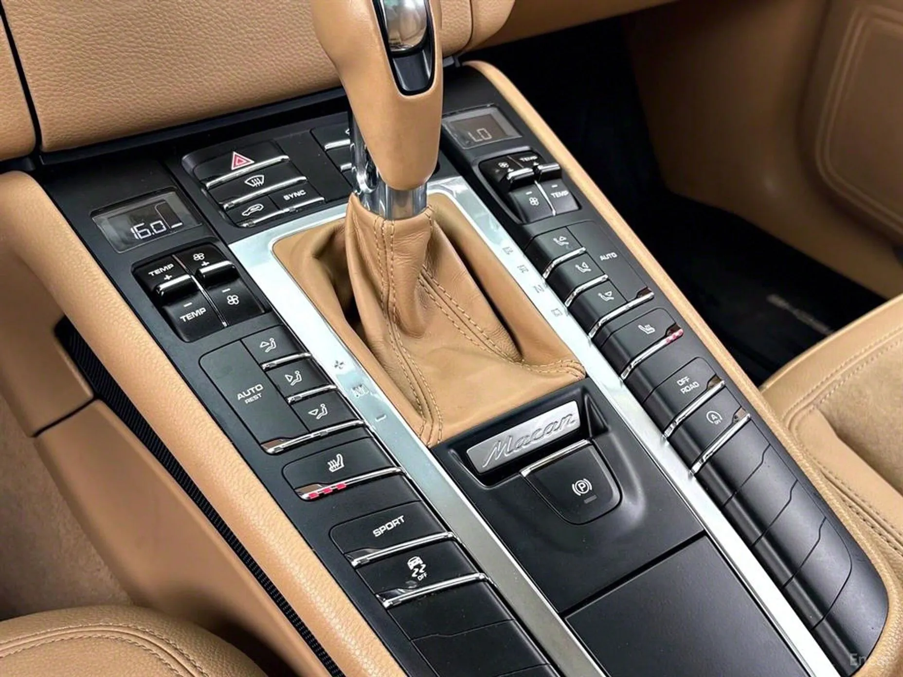 Porsche Macan превью 18