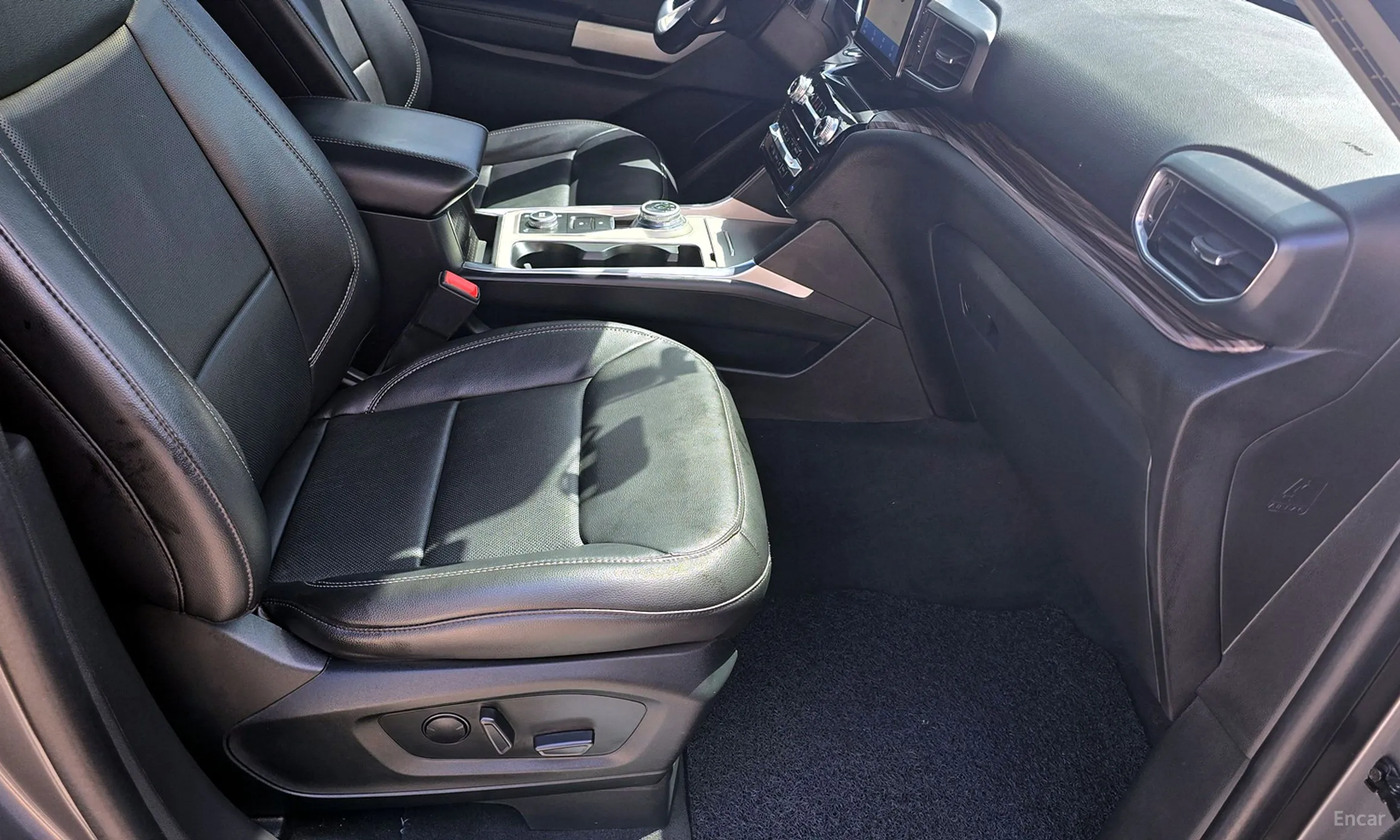Ford Explorer 6th Generation превью 15