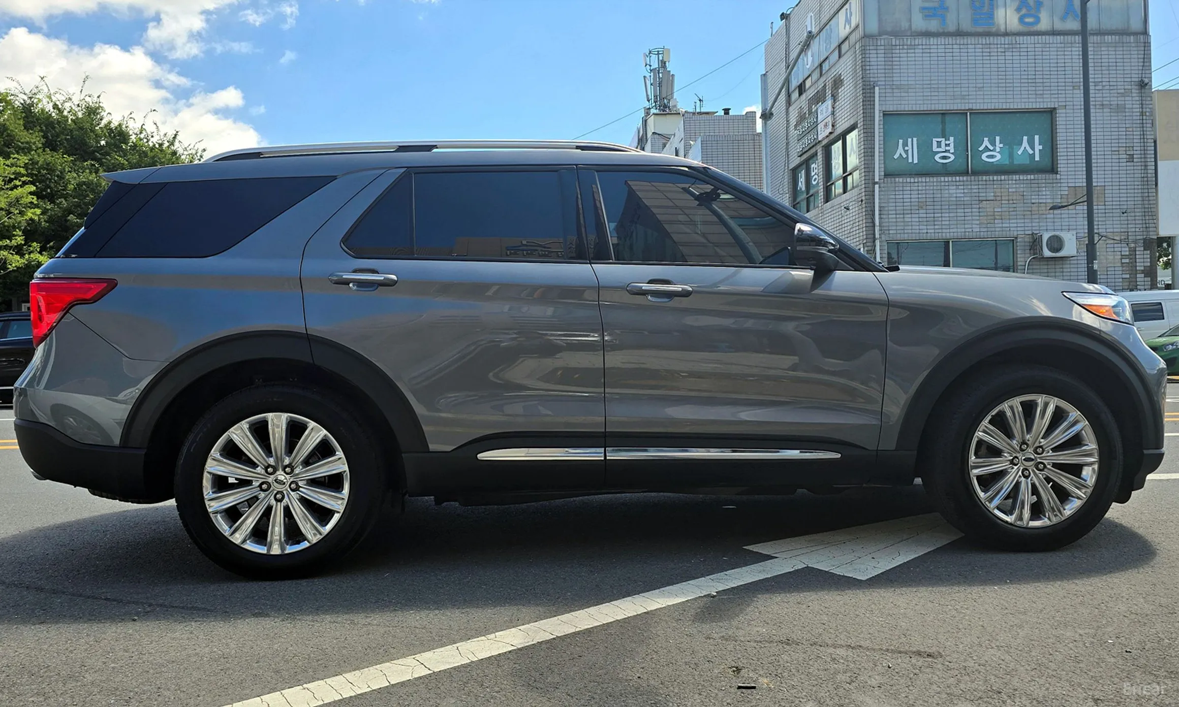 Ford Explorer 6th Generation превью 3