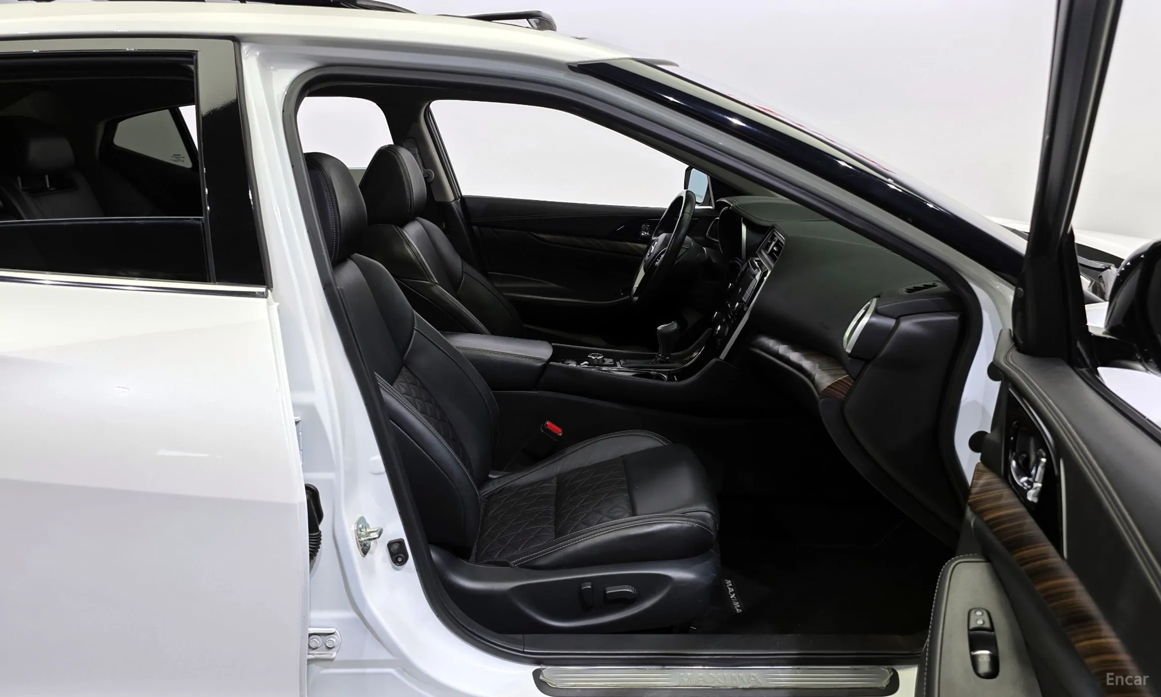 Nissan Maxima (A36) превью 10