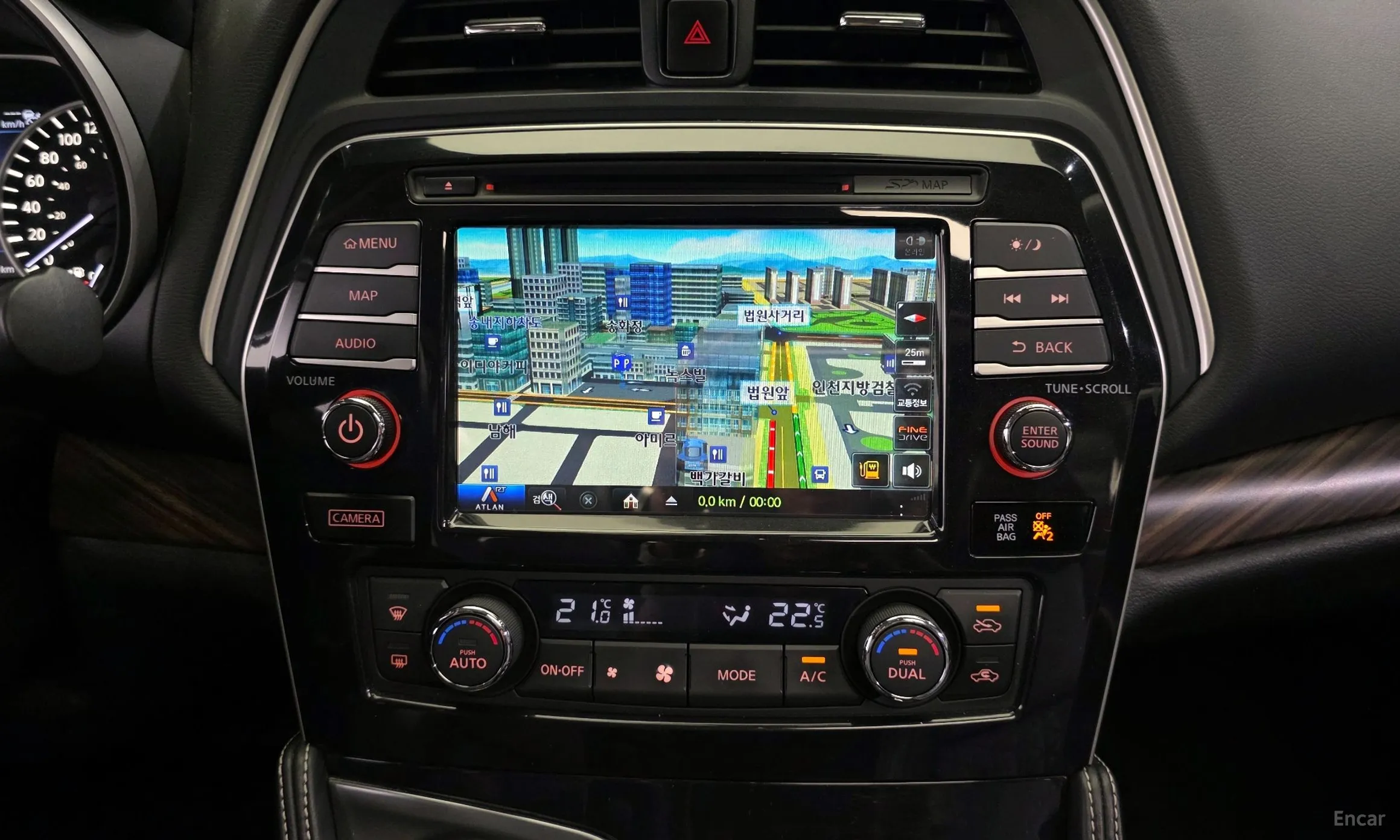 Nissan Maxima (A36) превью 16