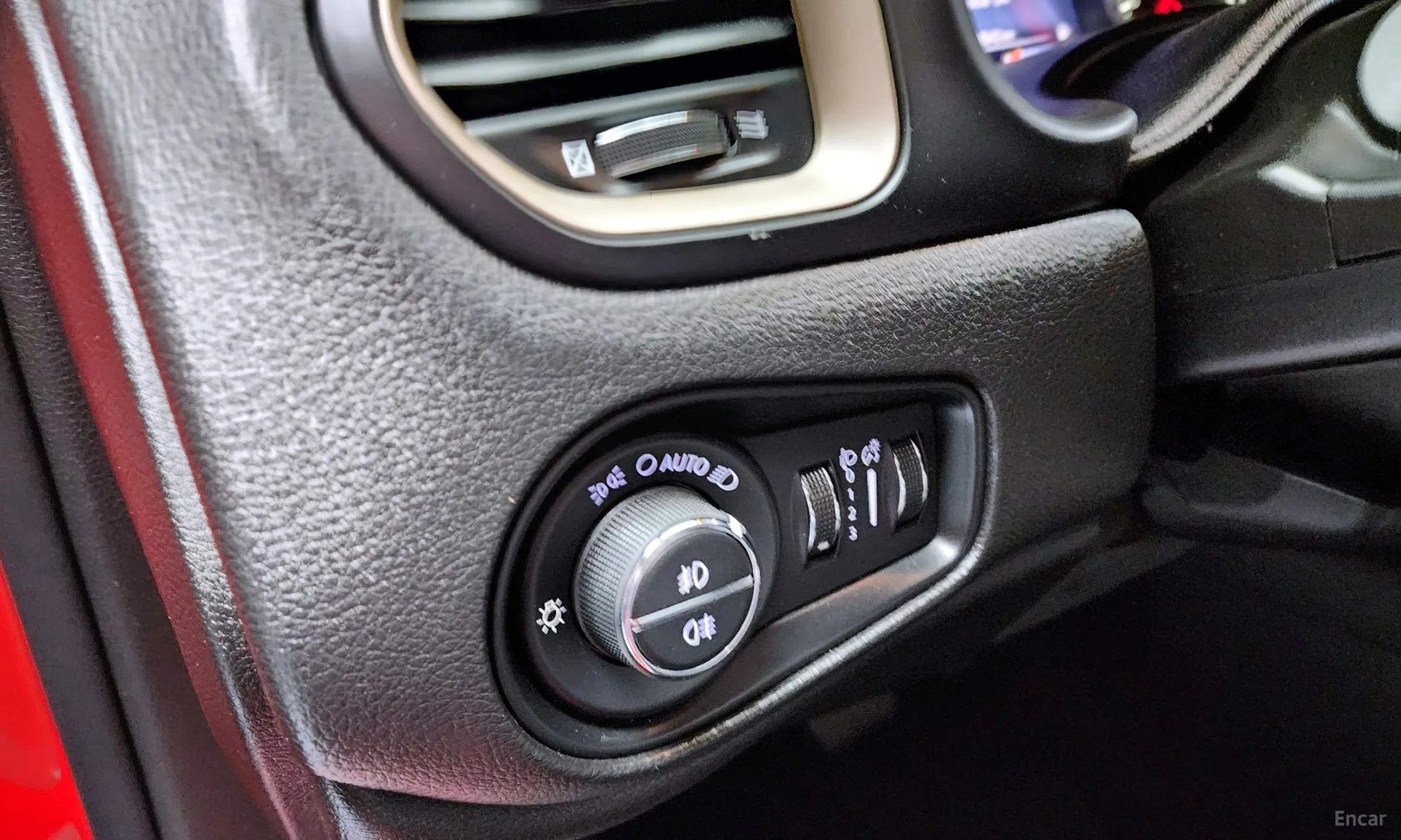 Jeep Renegade превью 18