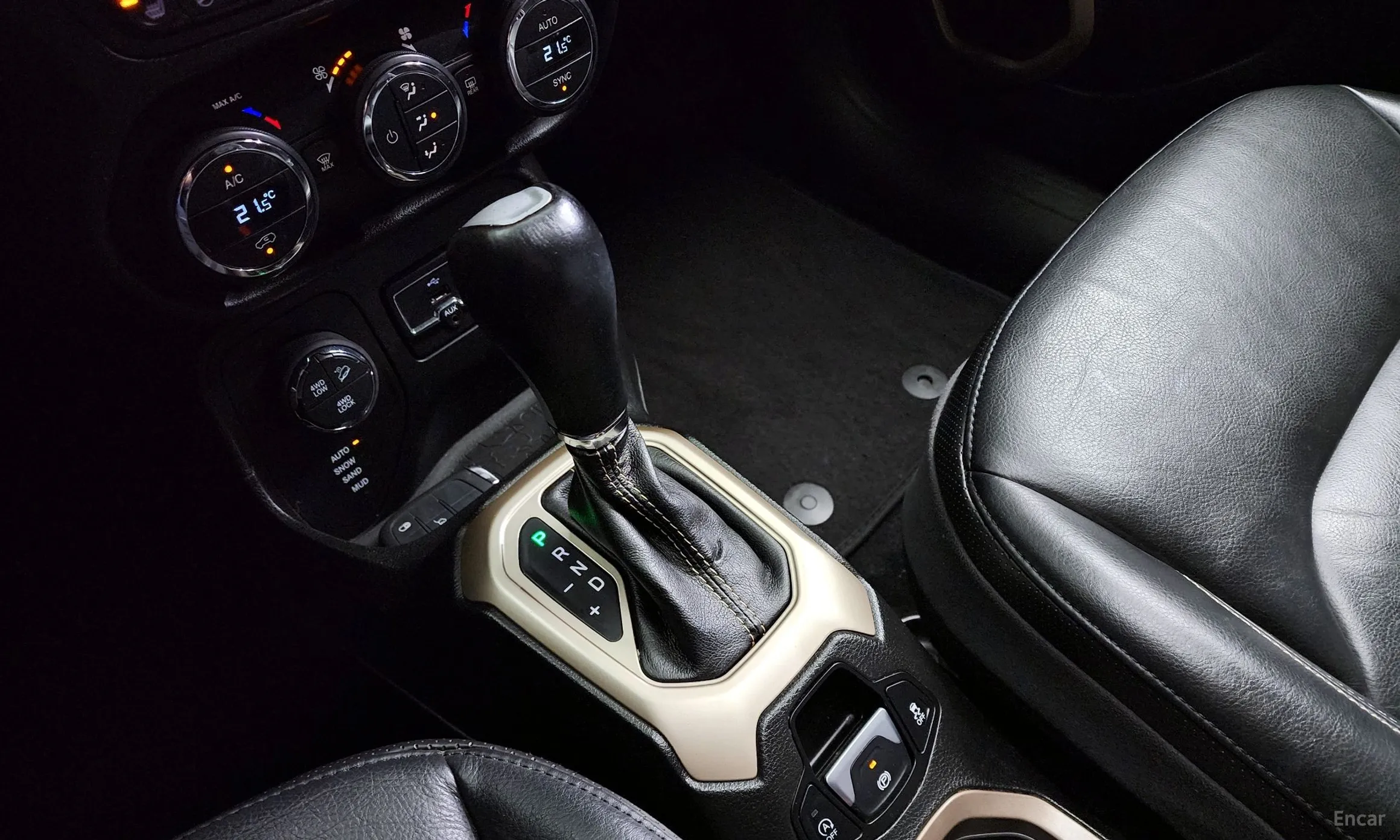 Jeep Renegade превью 9