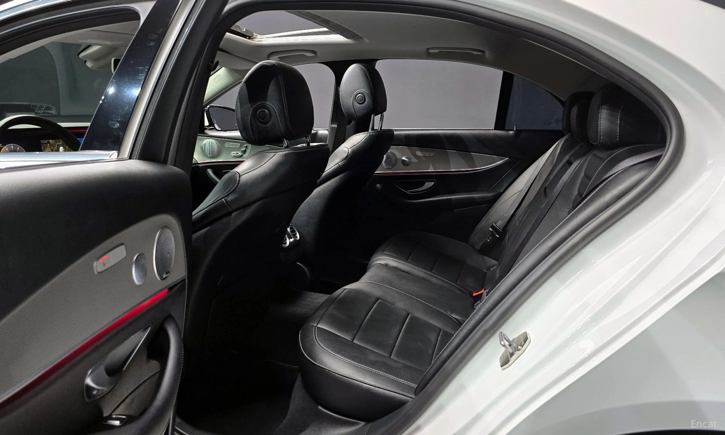 Mercedes Benz E-Class W213 превью 13