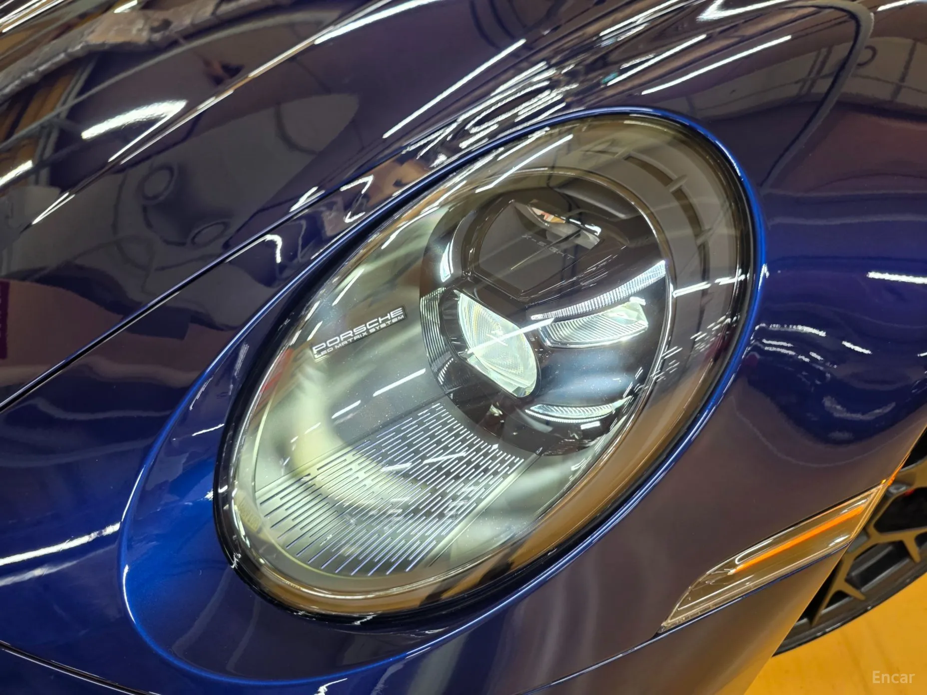 Porsche 911 (992) превью 8