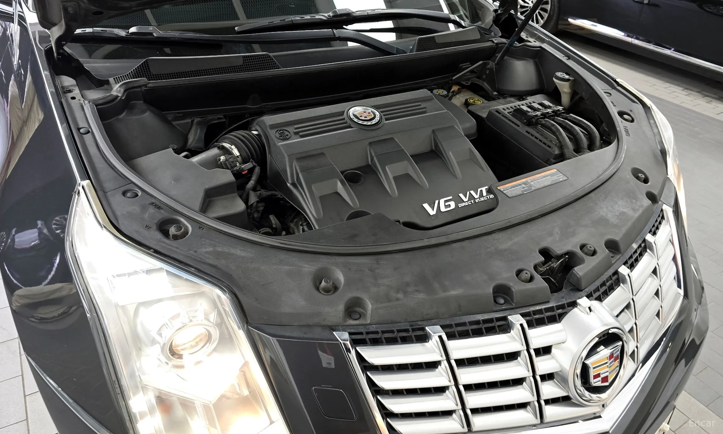 Cadillac All new SRX превью 6