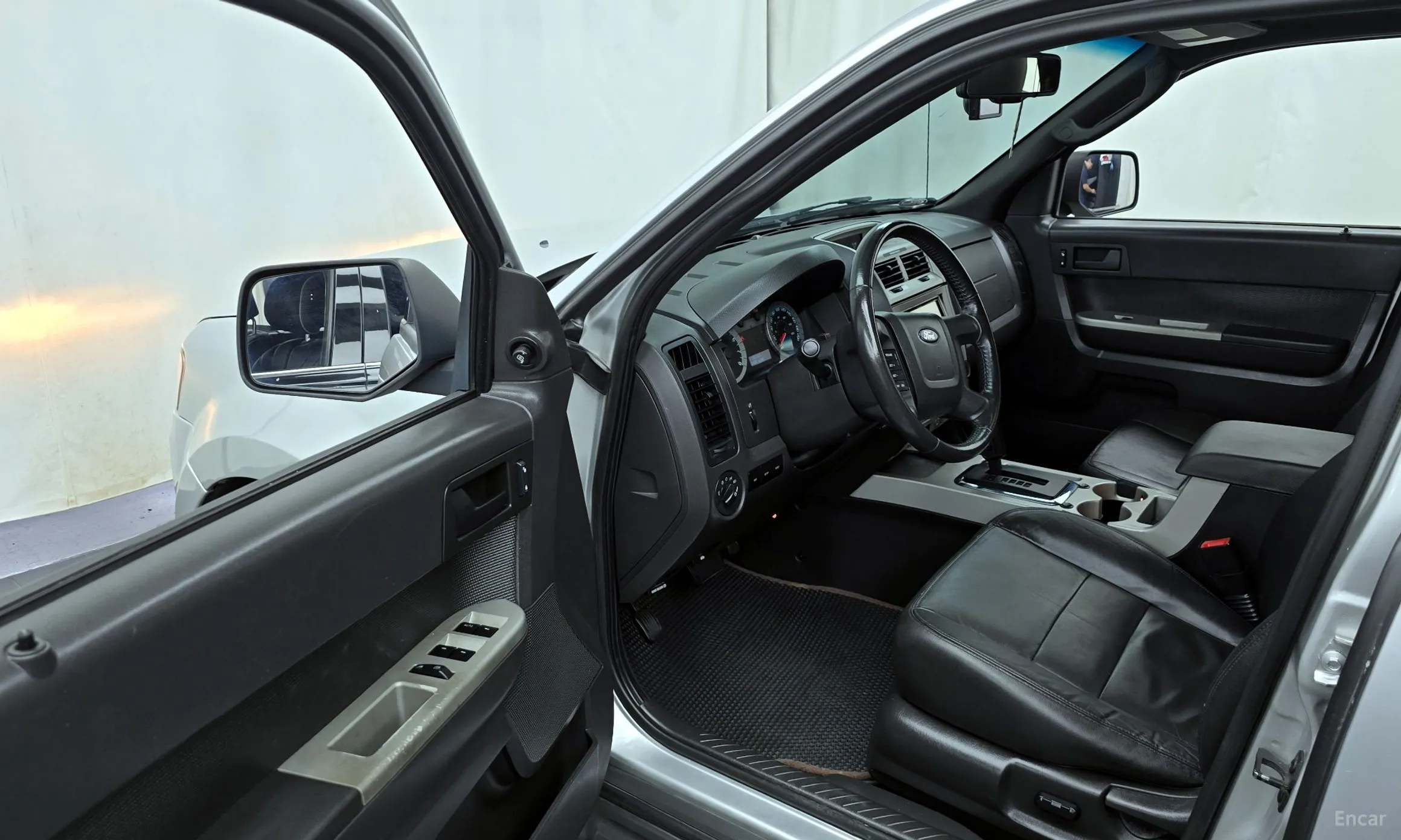 Ford Escape превью 10