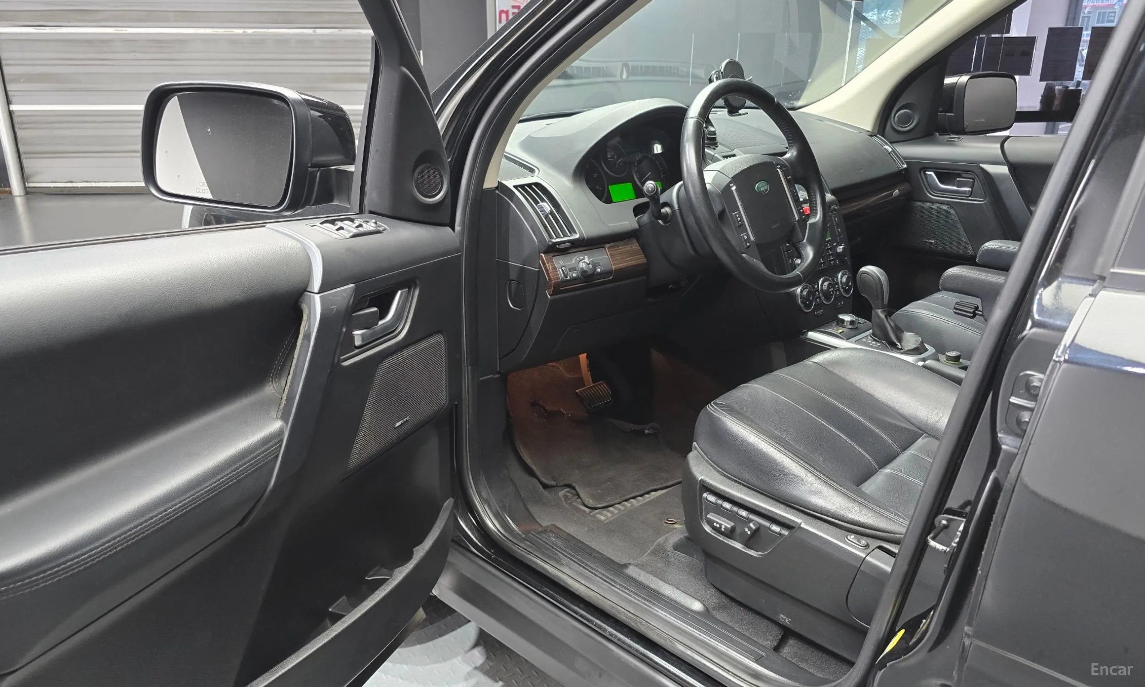 Land Rover Freelander 2 превью 11