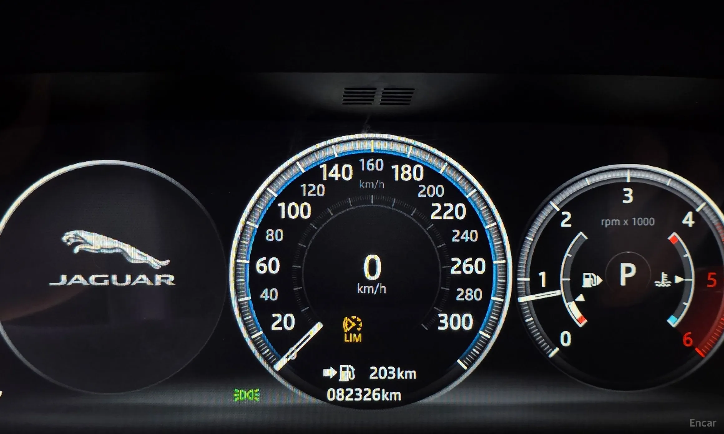 Jaguar XF (x260) превью 8