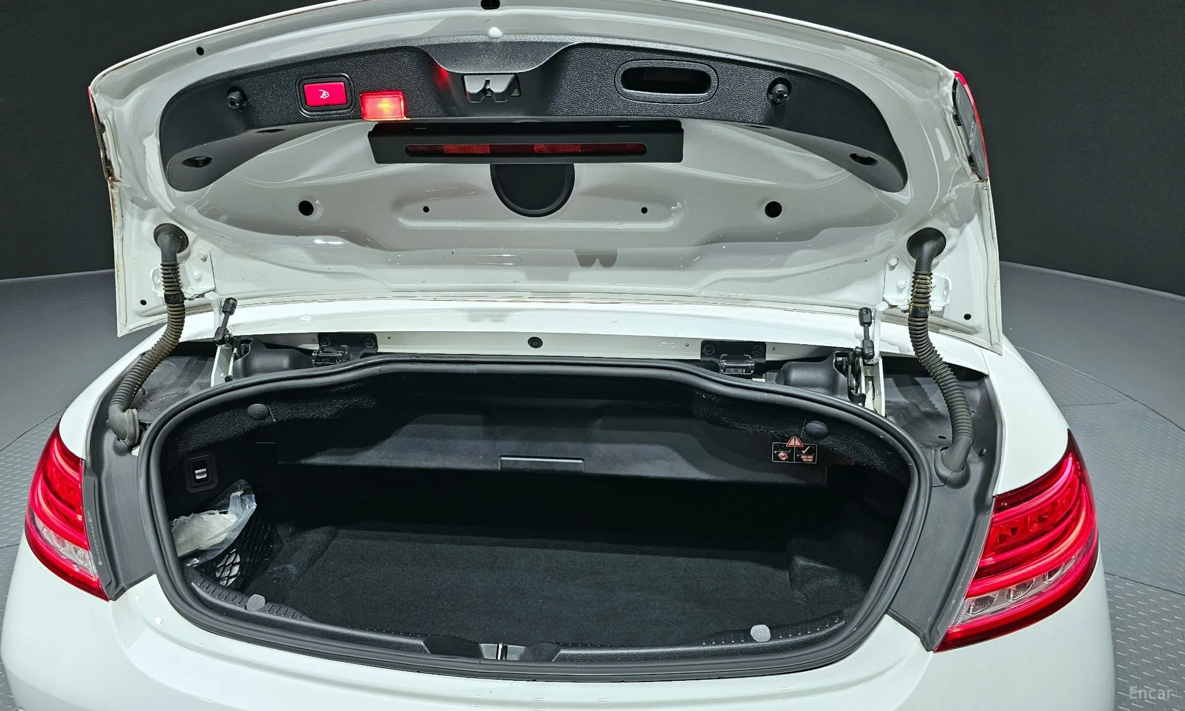 Mercedes Benz C-Class W205 превью 20